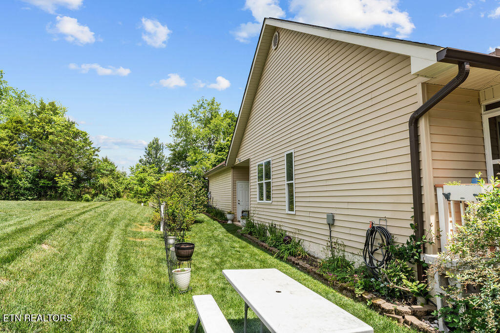 176 Amohi Way Loudon TN 37774