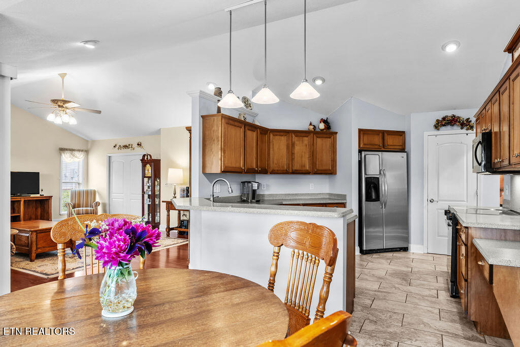 176 Amohi Way Loudon TN 37774