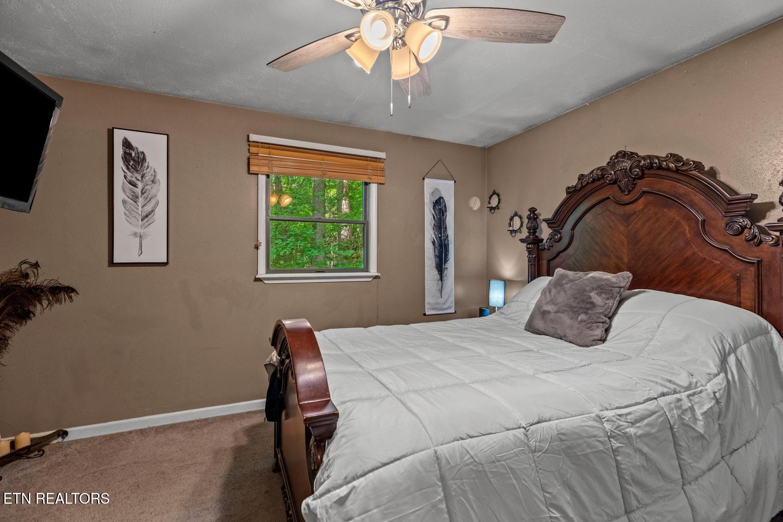 928 E Cross Road Dandridge TN 37725