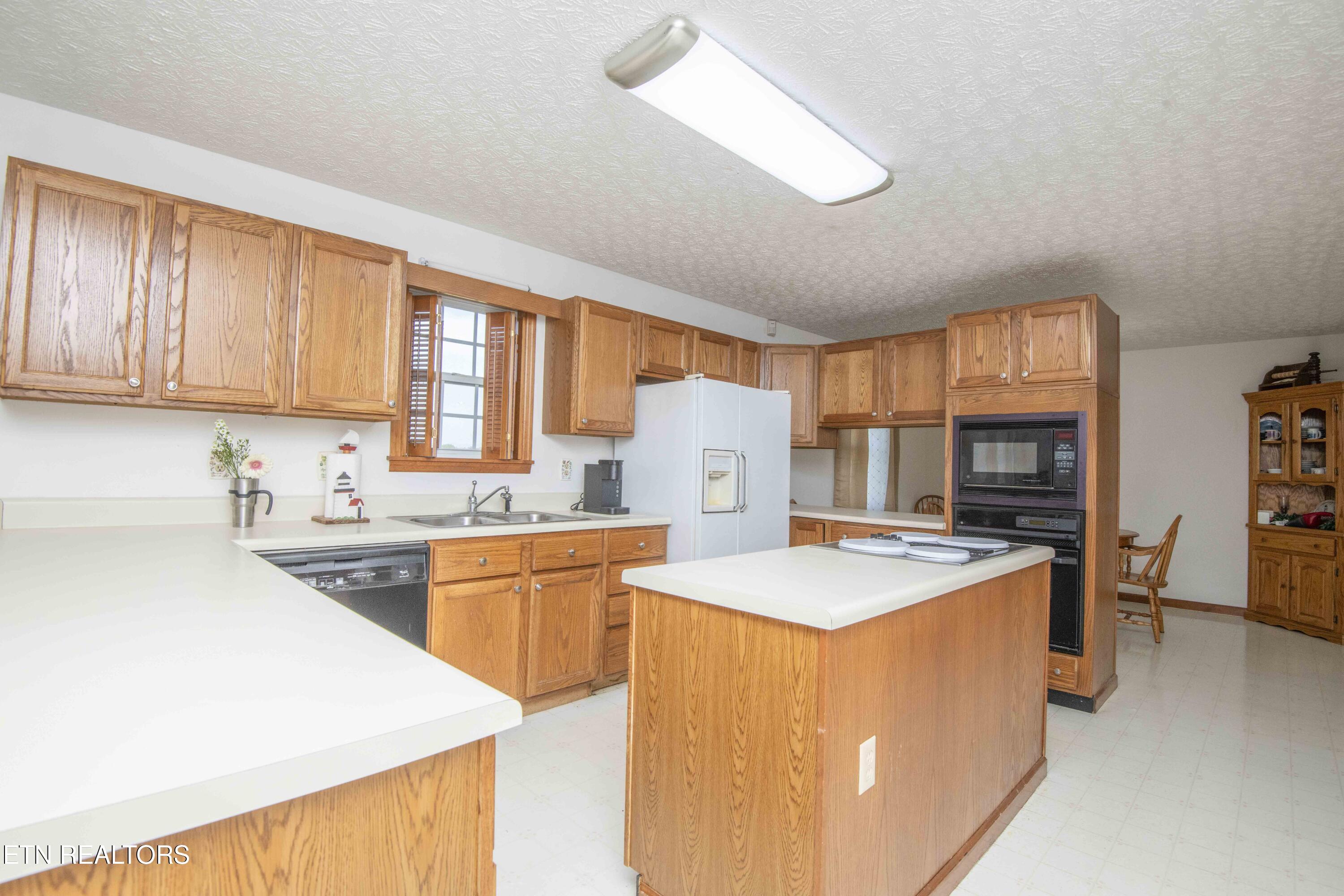 101 Big Valley Road Andersonville TN 37705