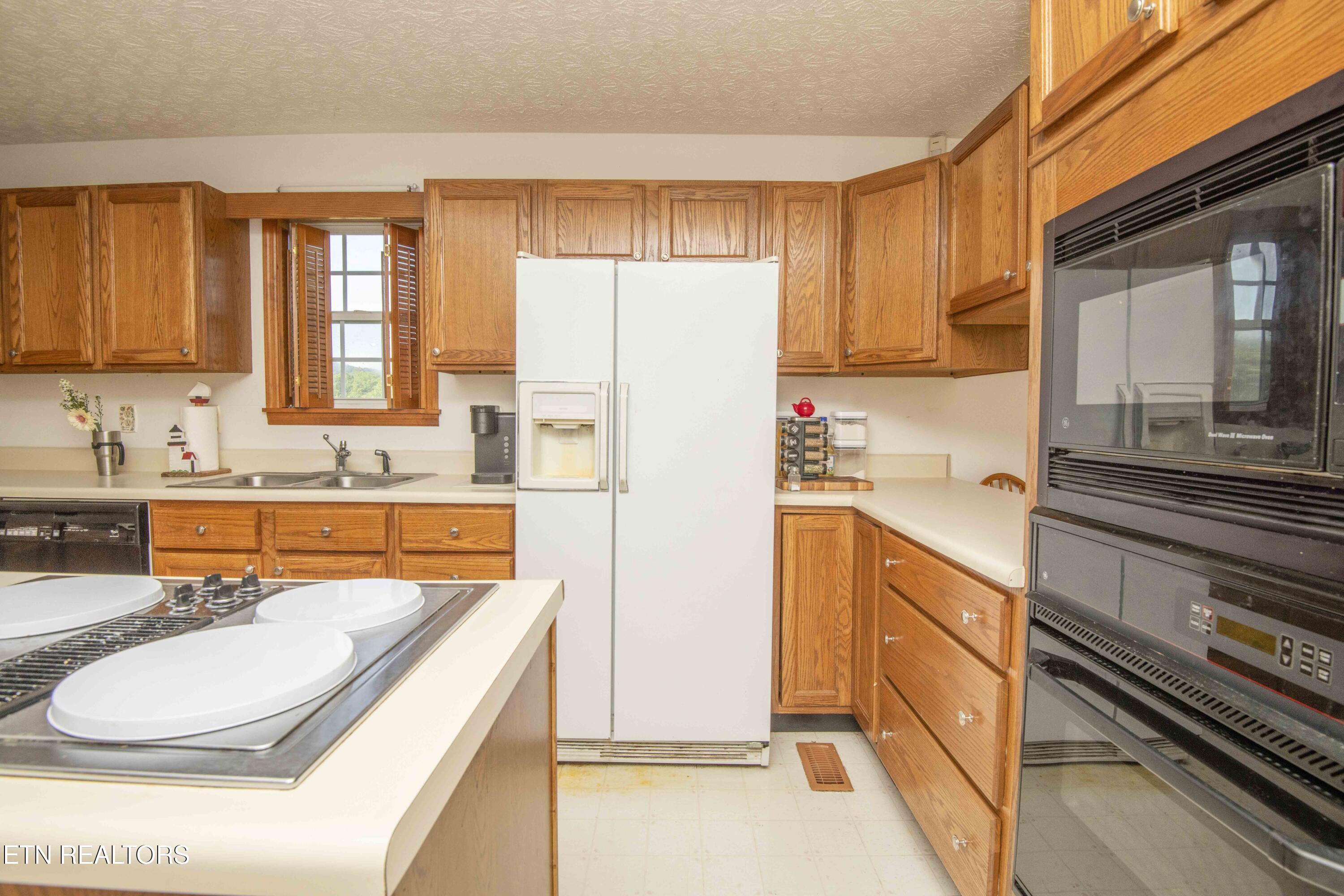 101 Big Valley Road Andersonville TN 37705
