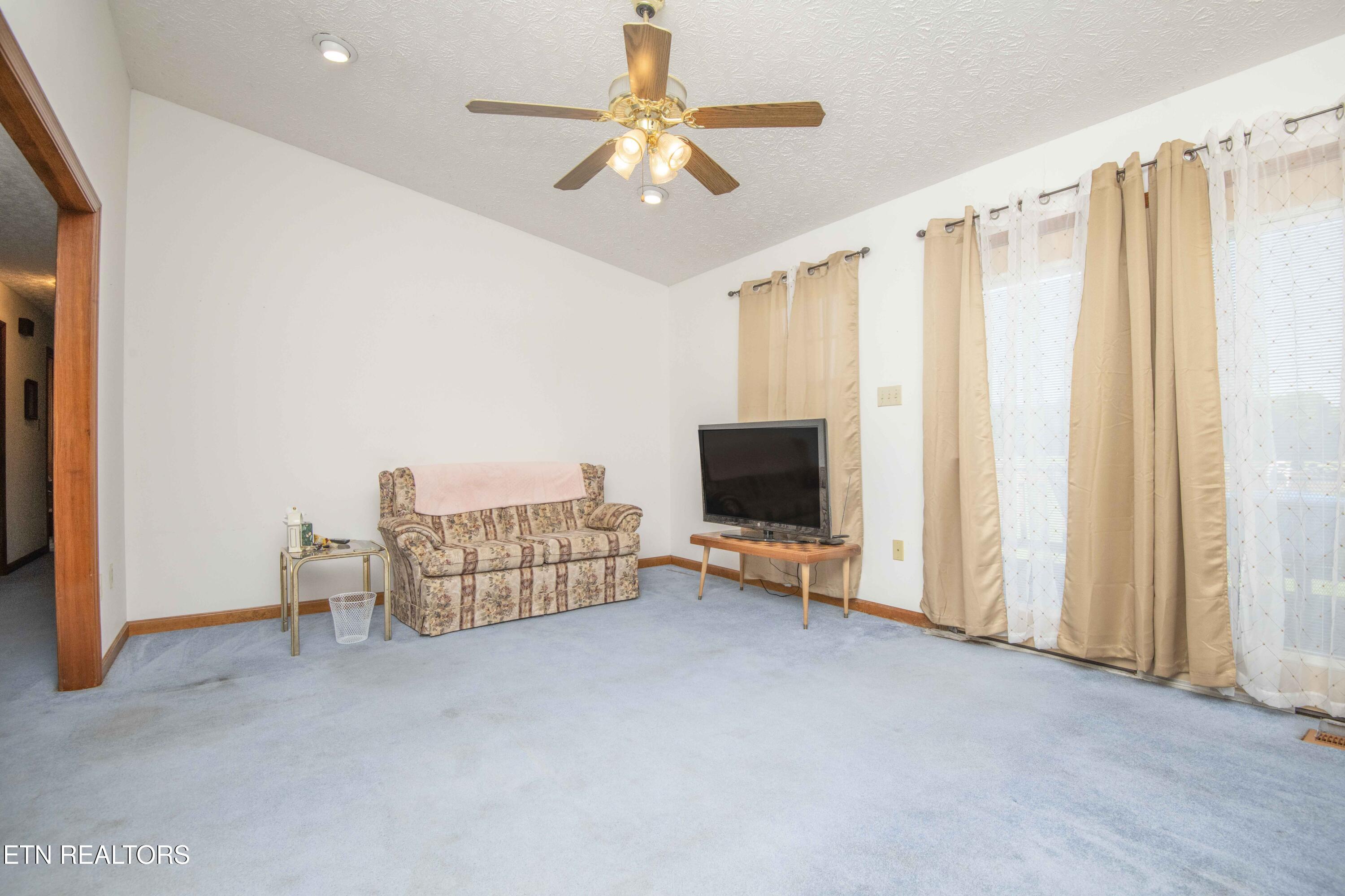 101 Big Valley Road Andersonville TN 37705