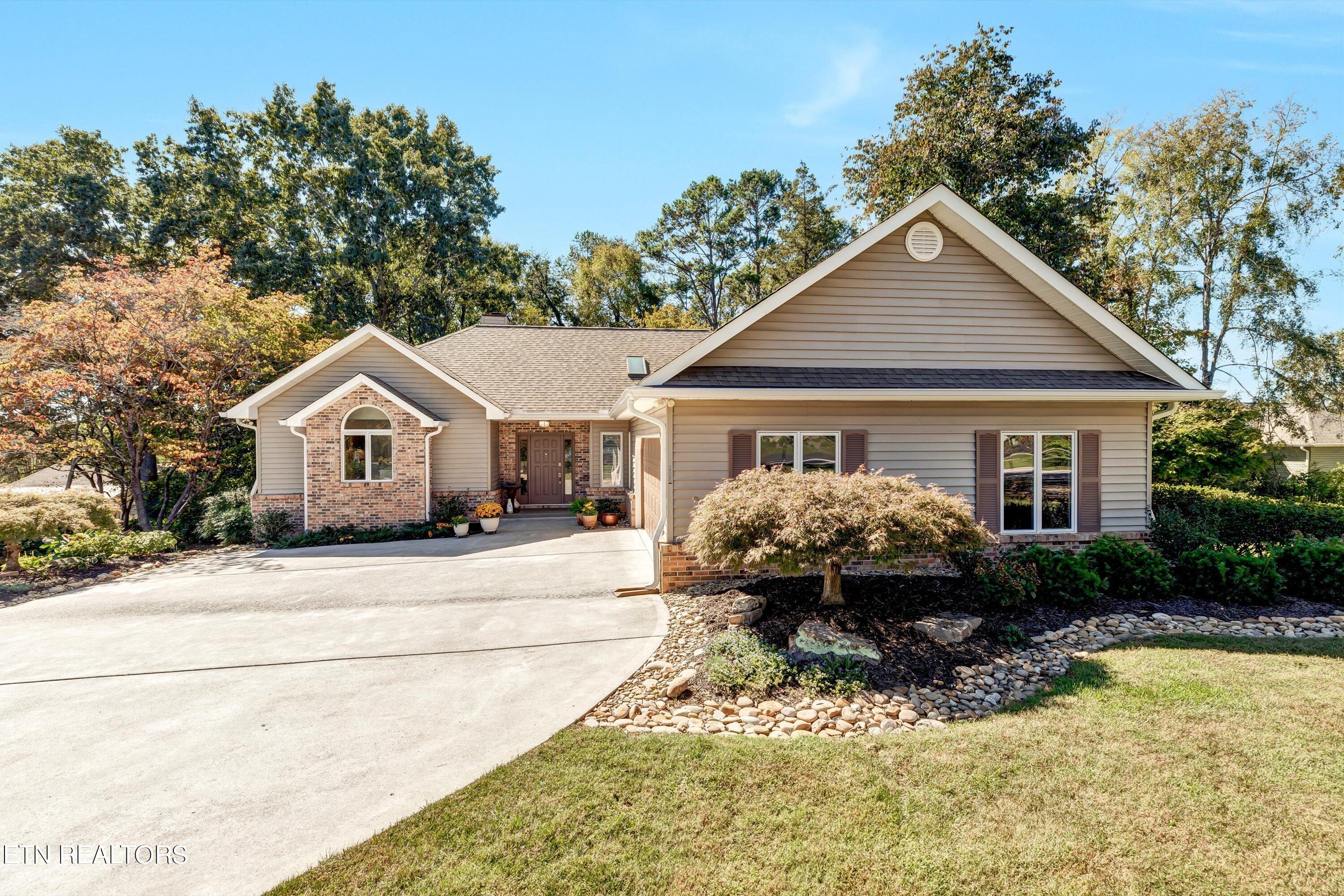 208 Kanoonoo Circle Loudon TN 37774