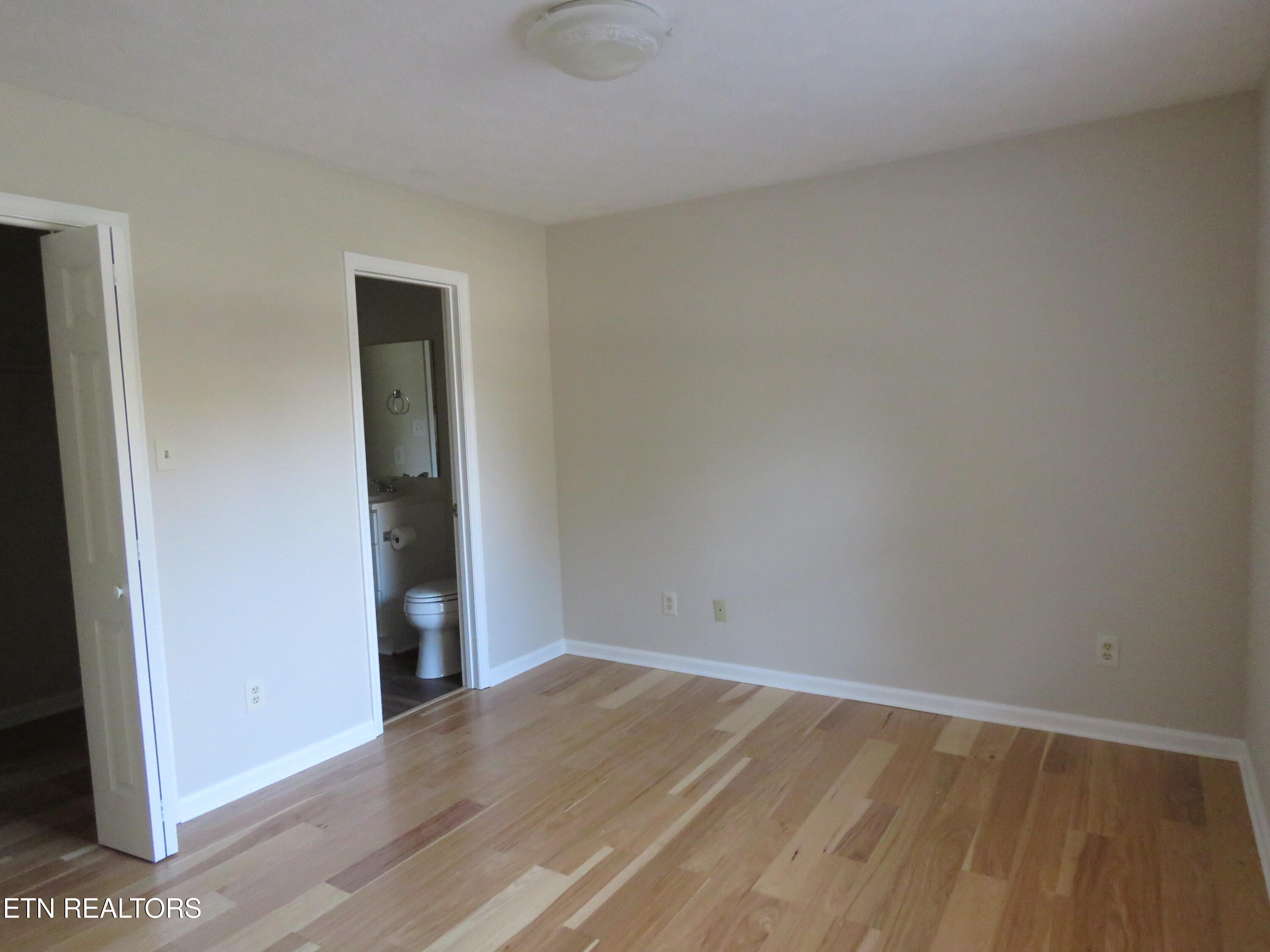 1725 Summer Spring Boulevard Knoxville TN 37931