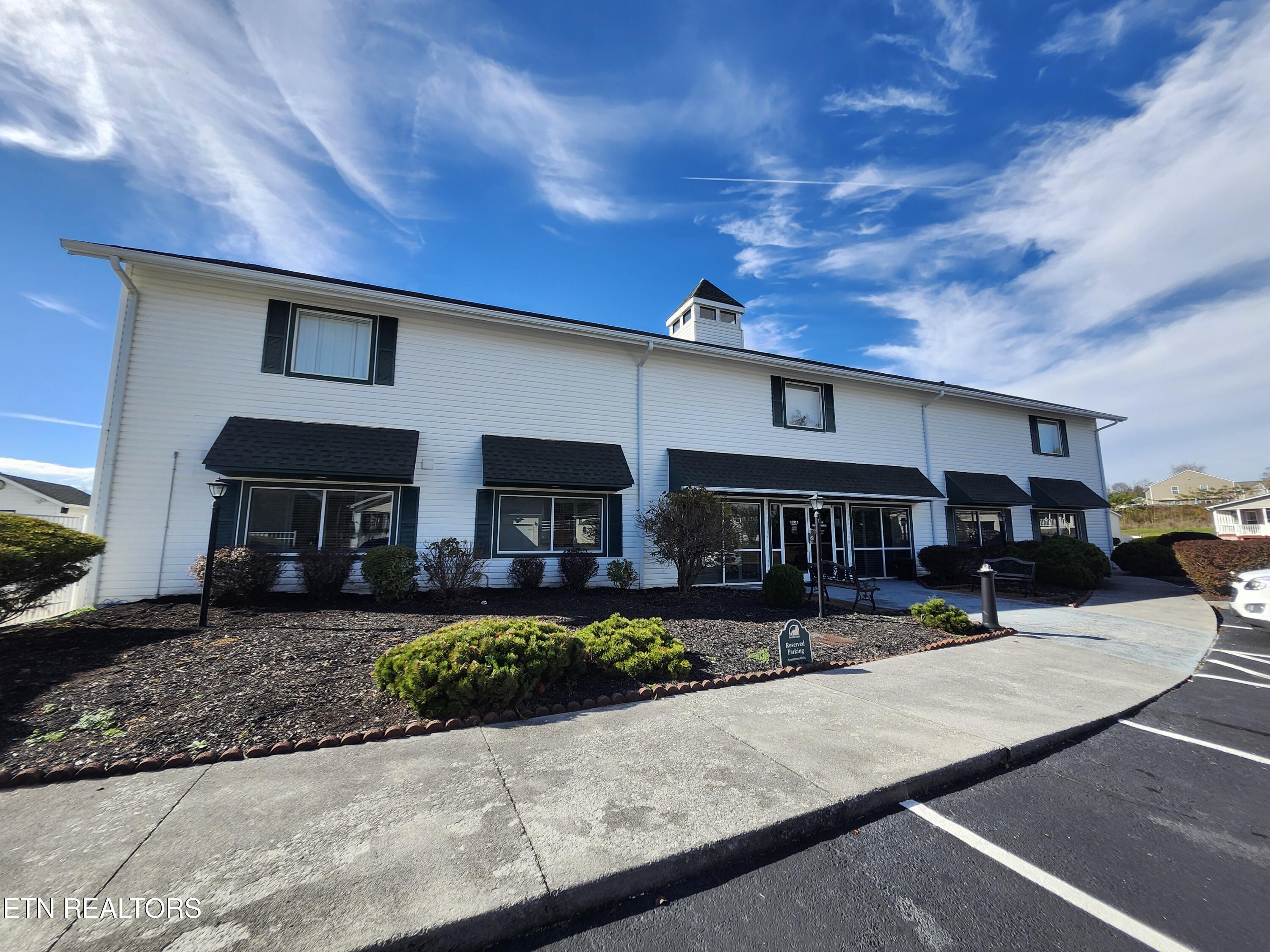 2553 Bay Meadows Way Sevierville TN 37876