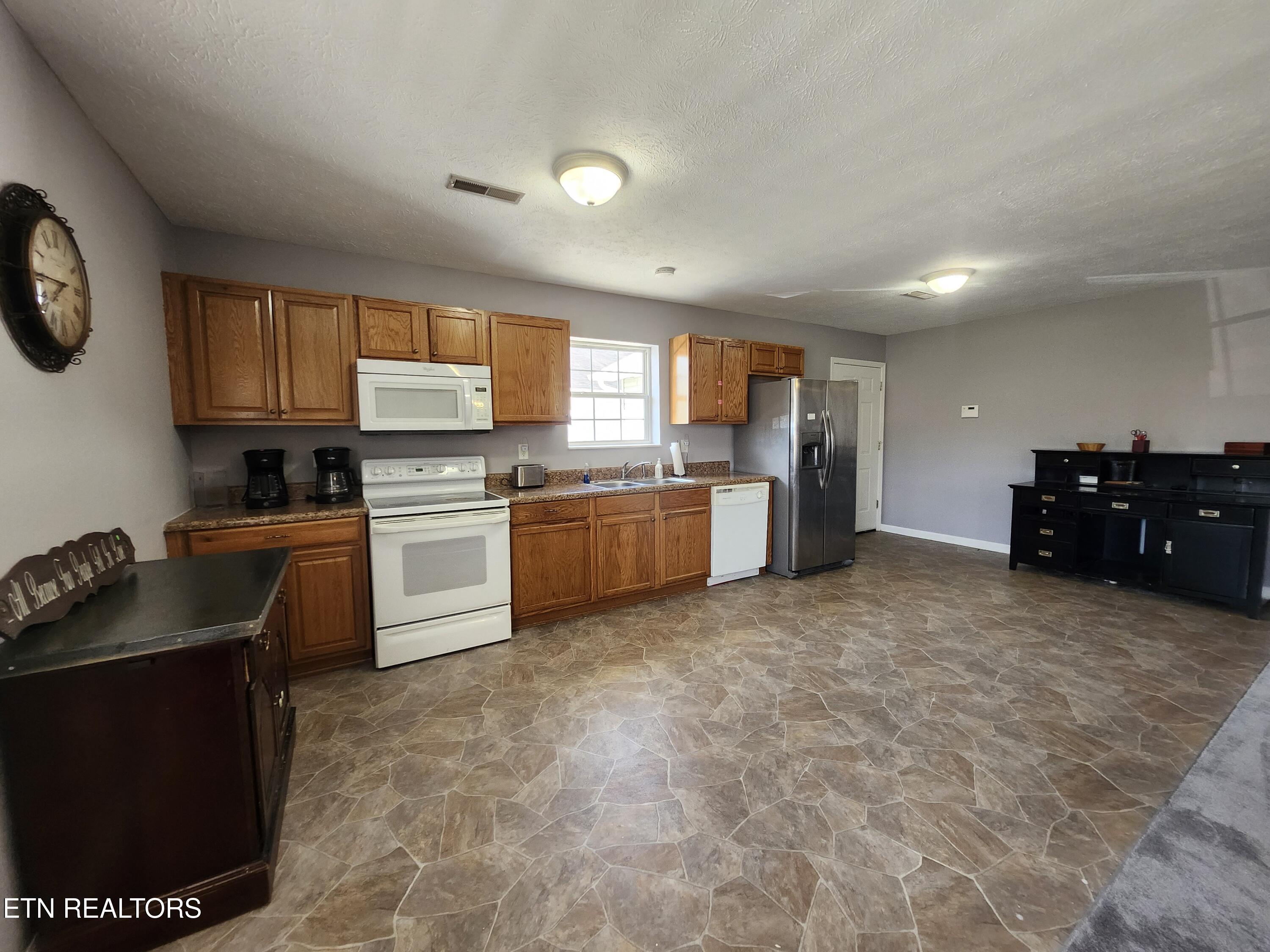 2553 Bay Meadows Way Sevierville TN 37876