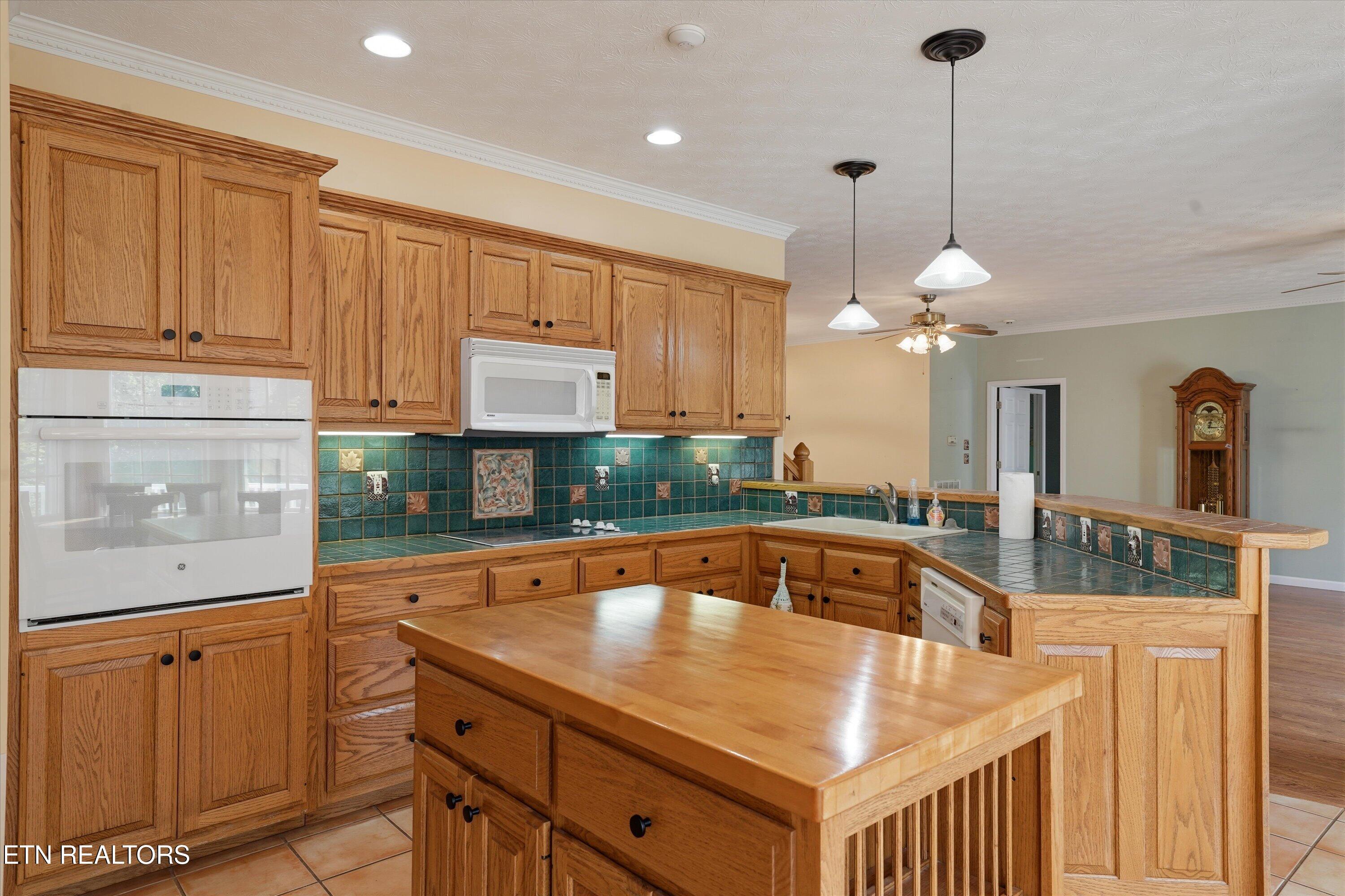 2168 Ranch Road Dandridge TN 37725