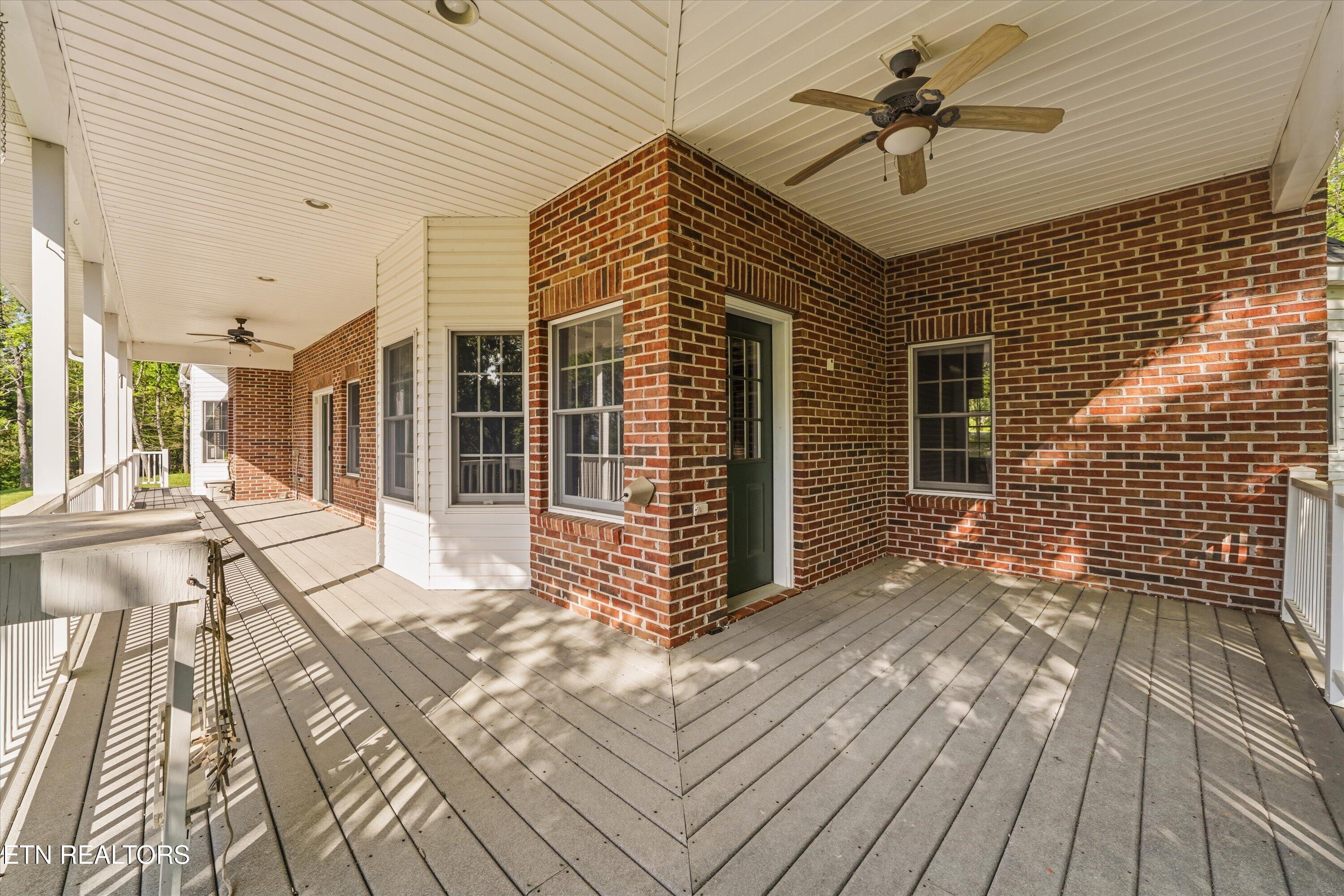 2168 Ranch Road Dandridge TN 37725