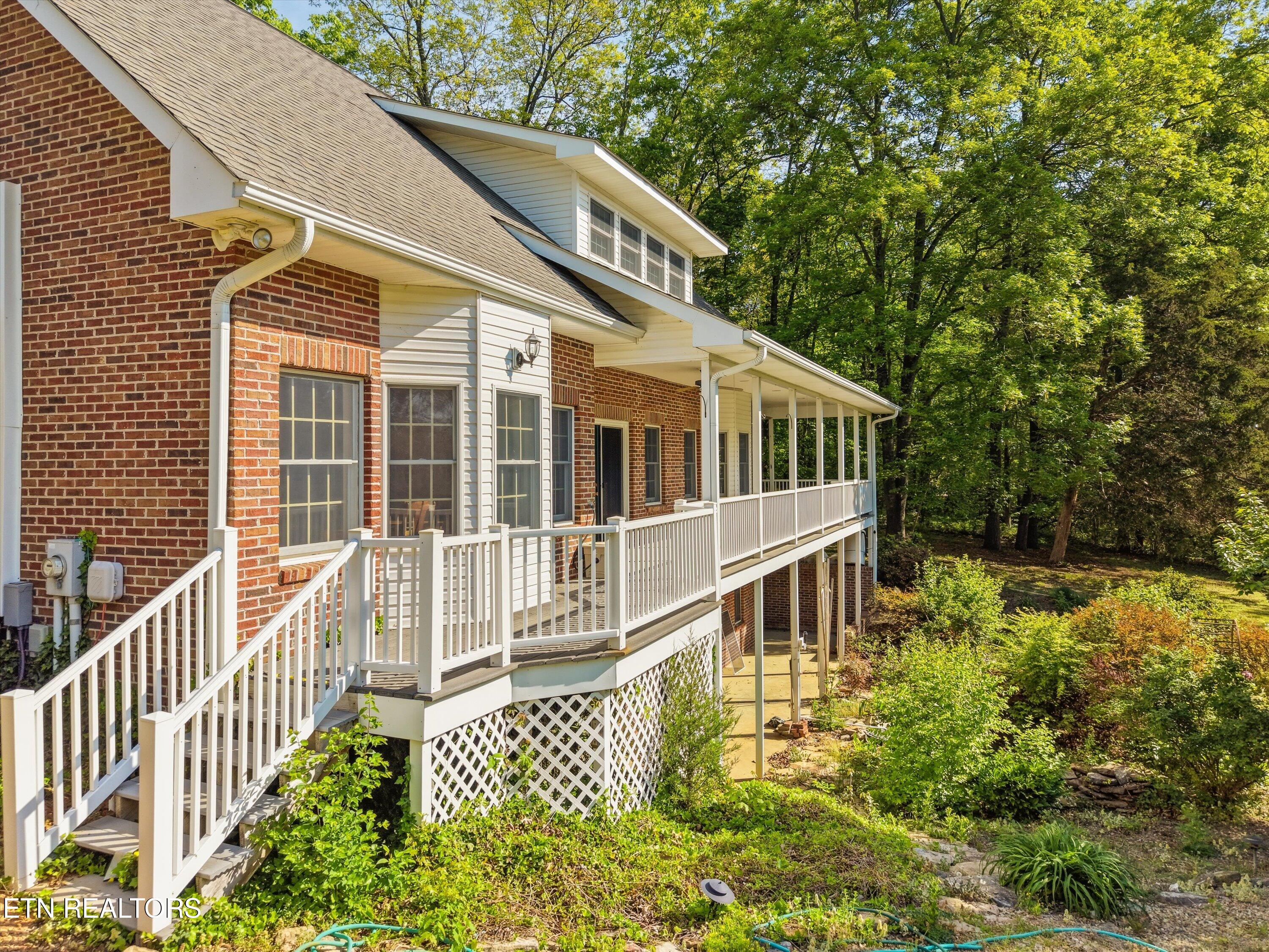 2168 Ranch Road Dandridge TN 37725