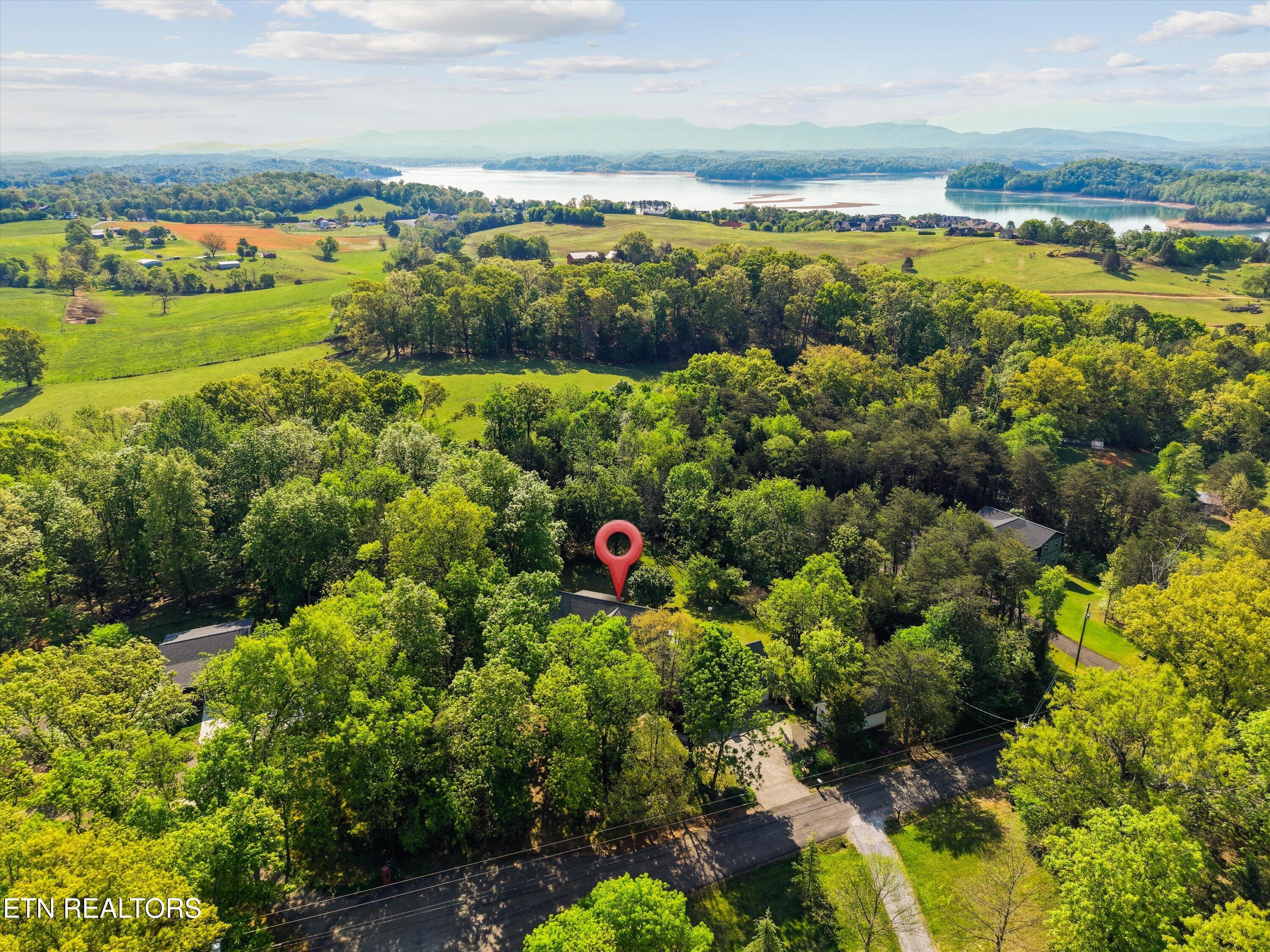 2168 Ranch Road Dandridge TN 37725