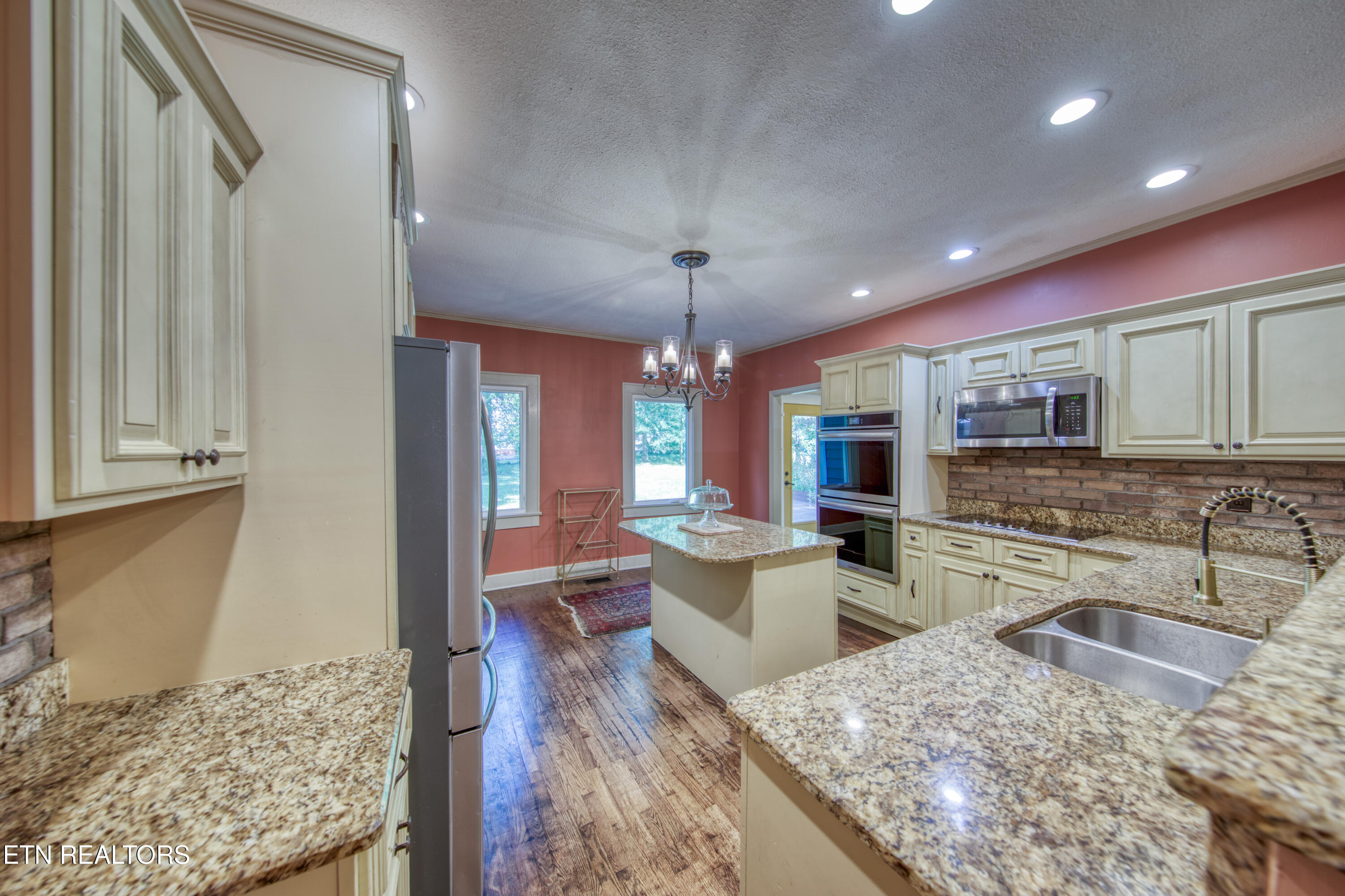 2624 Delrose Drive Knoxville TN 37914