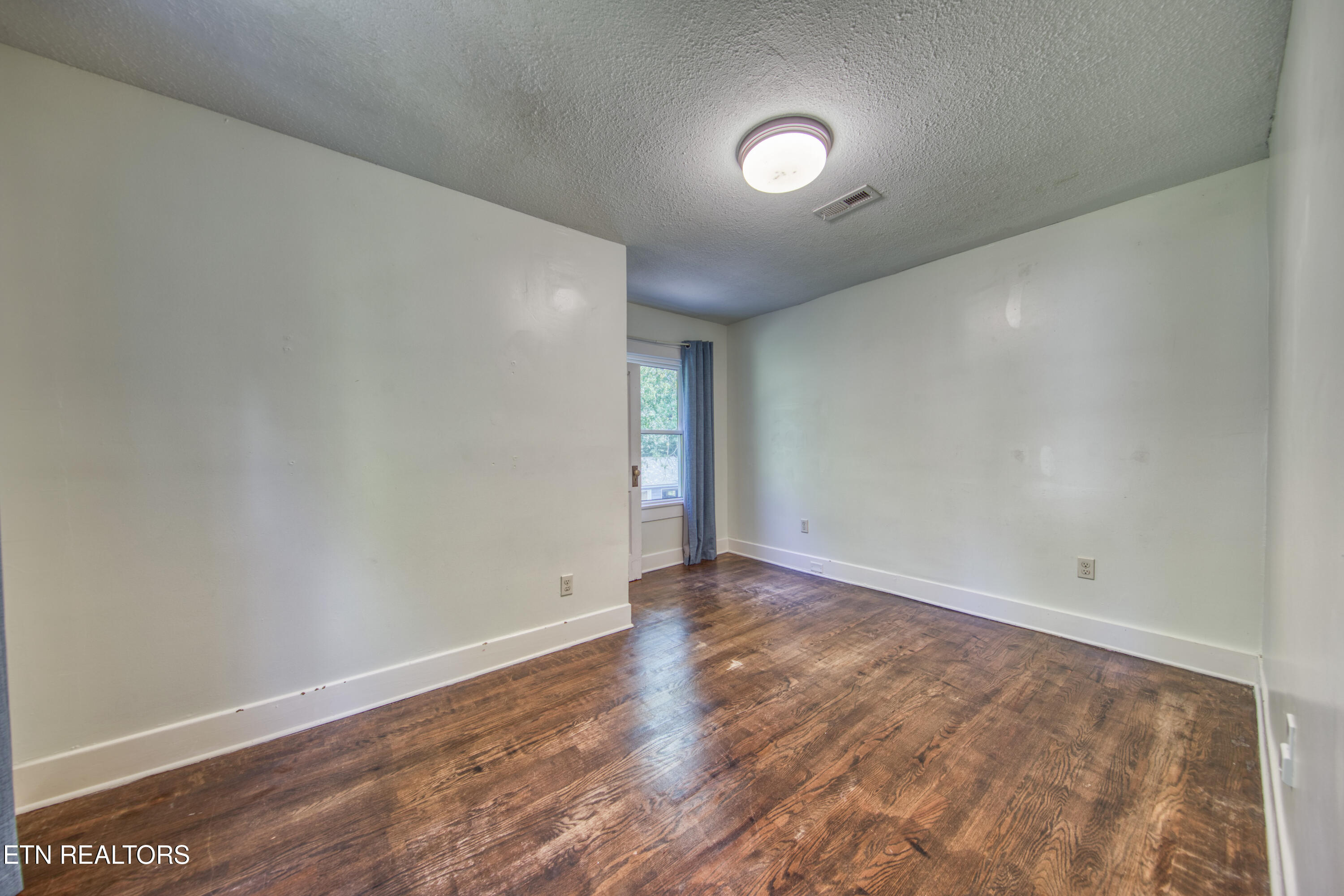 2624 Delrose Drive Knoxville TN 37914