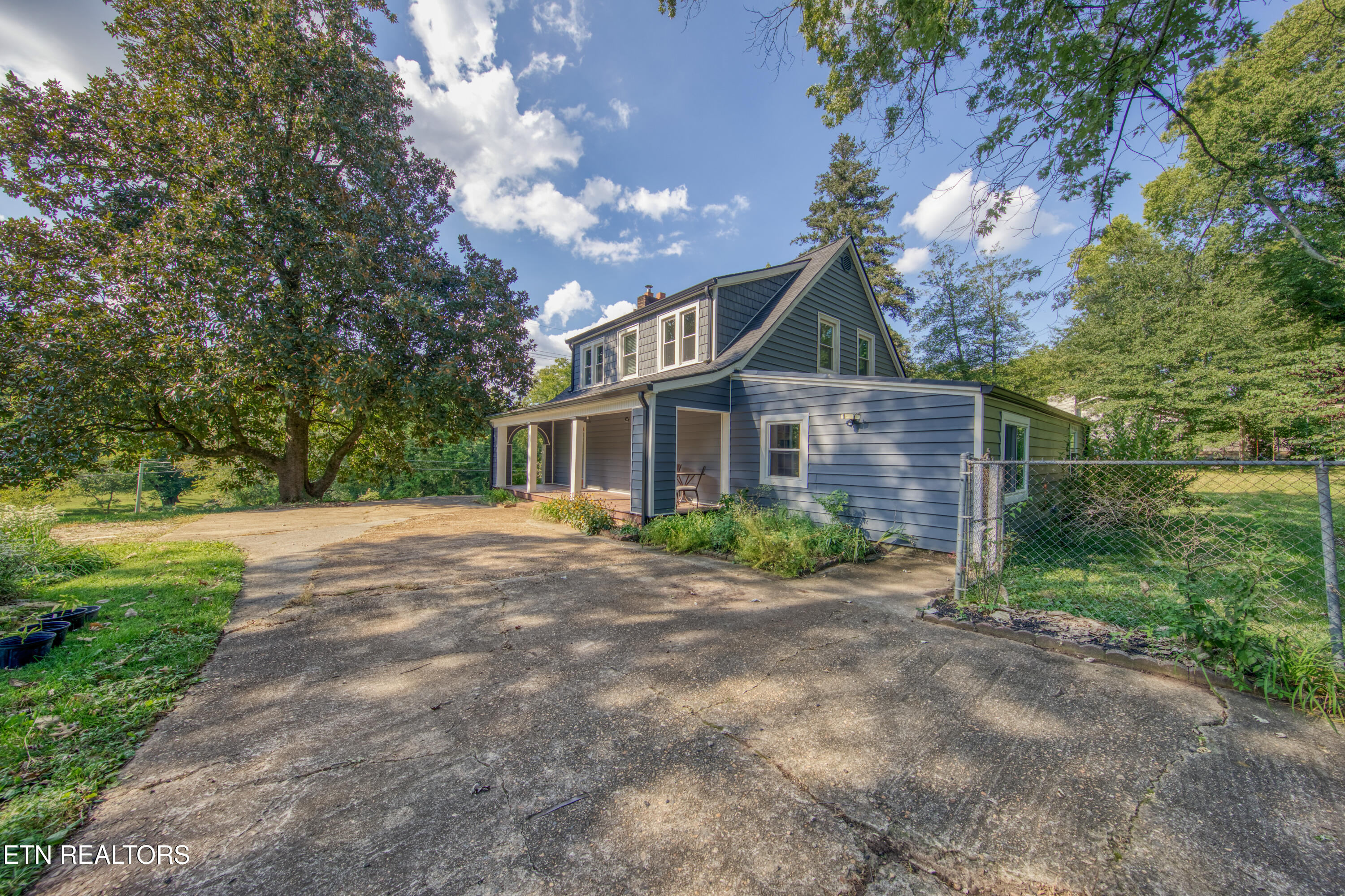 2624 Delrose Drive Knoxville TN 37914