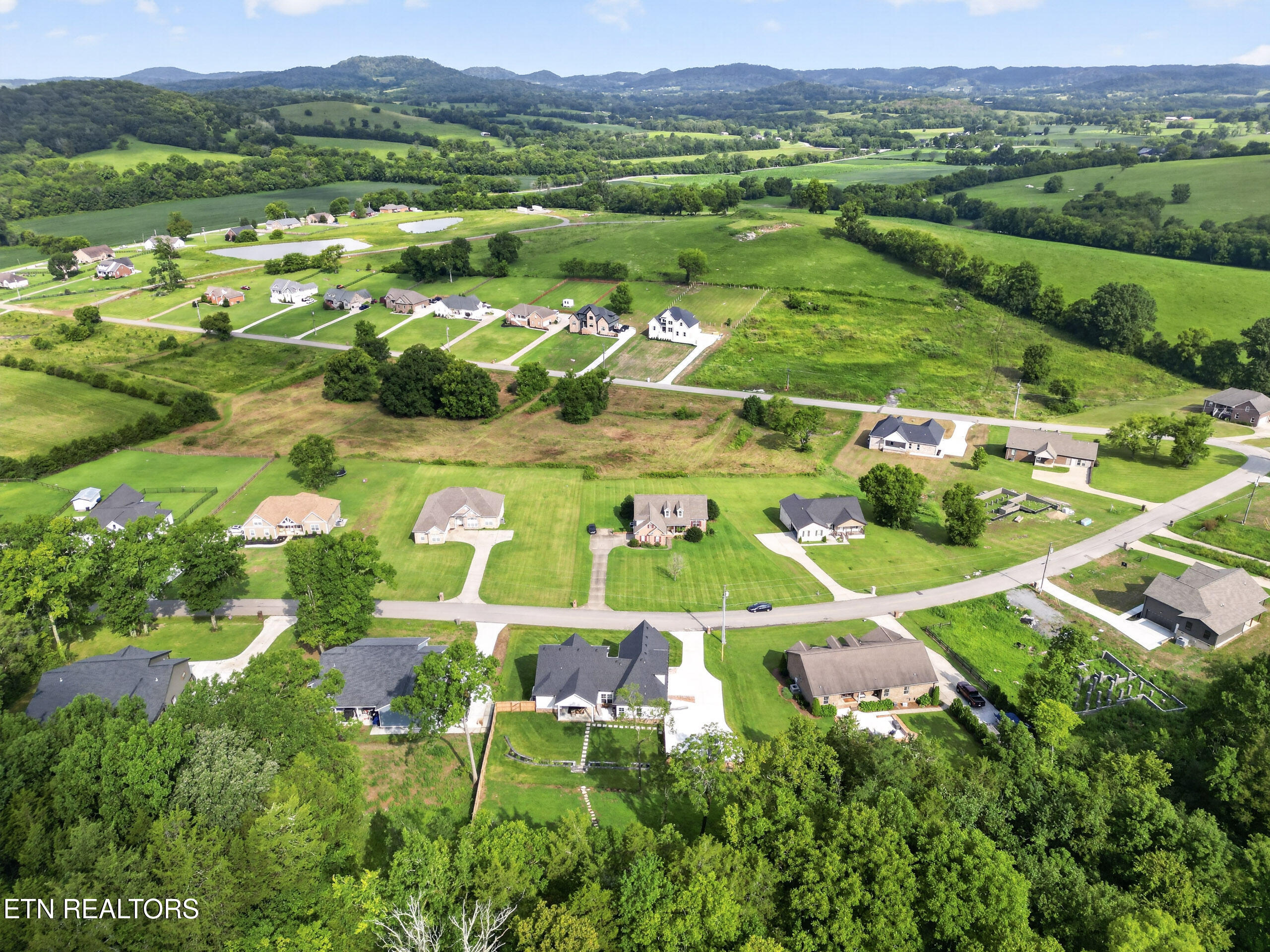 545 Bridle Path Lane Hartsville TN 37074