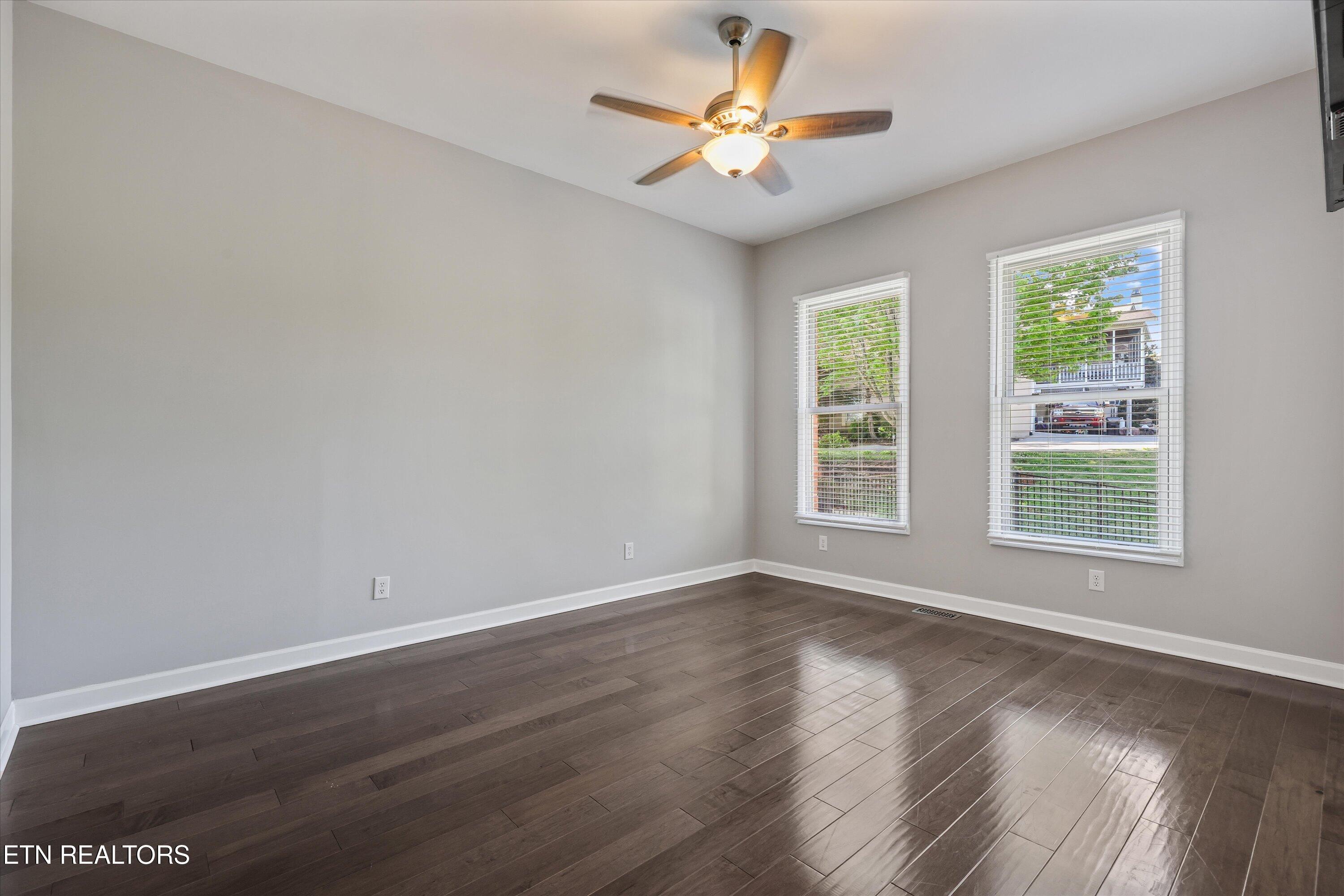3962 Logans Landing Circle Louisville TN 37777