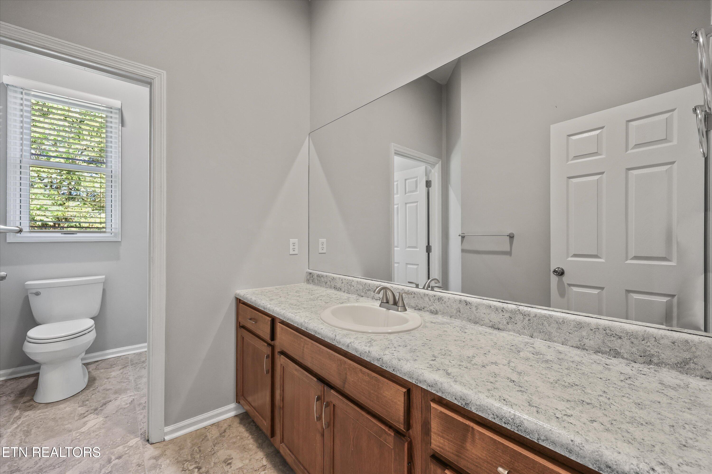 3962 Logans Landing Circle Louisville TN 37777