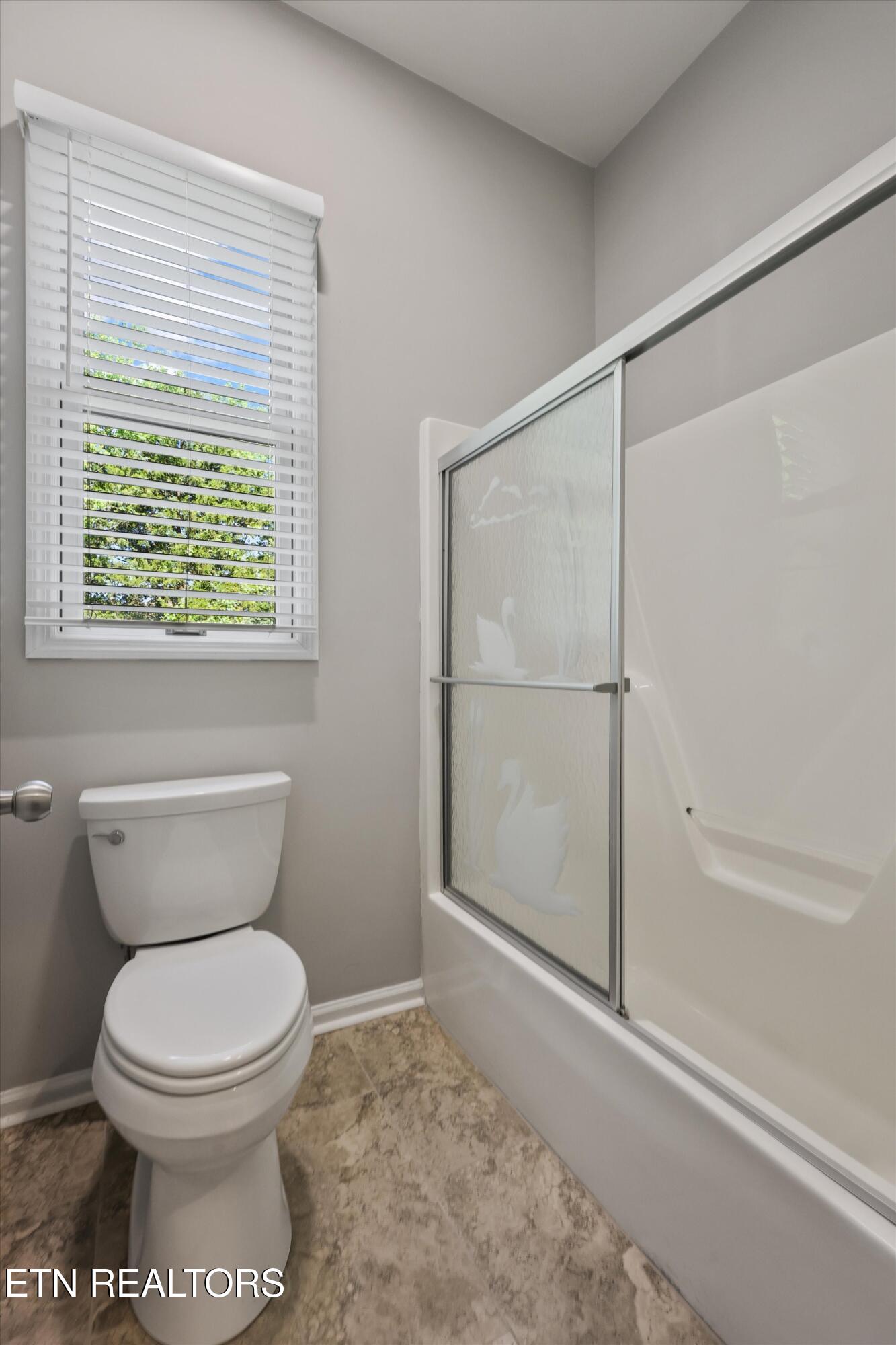 3962 Logans Landing Circle Louisville TN 37777
