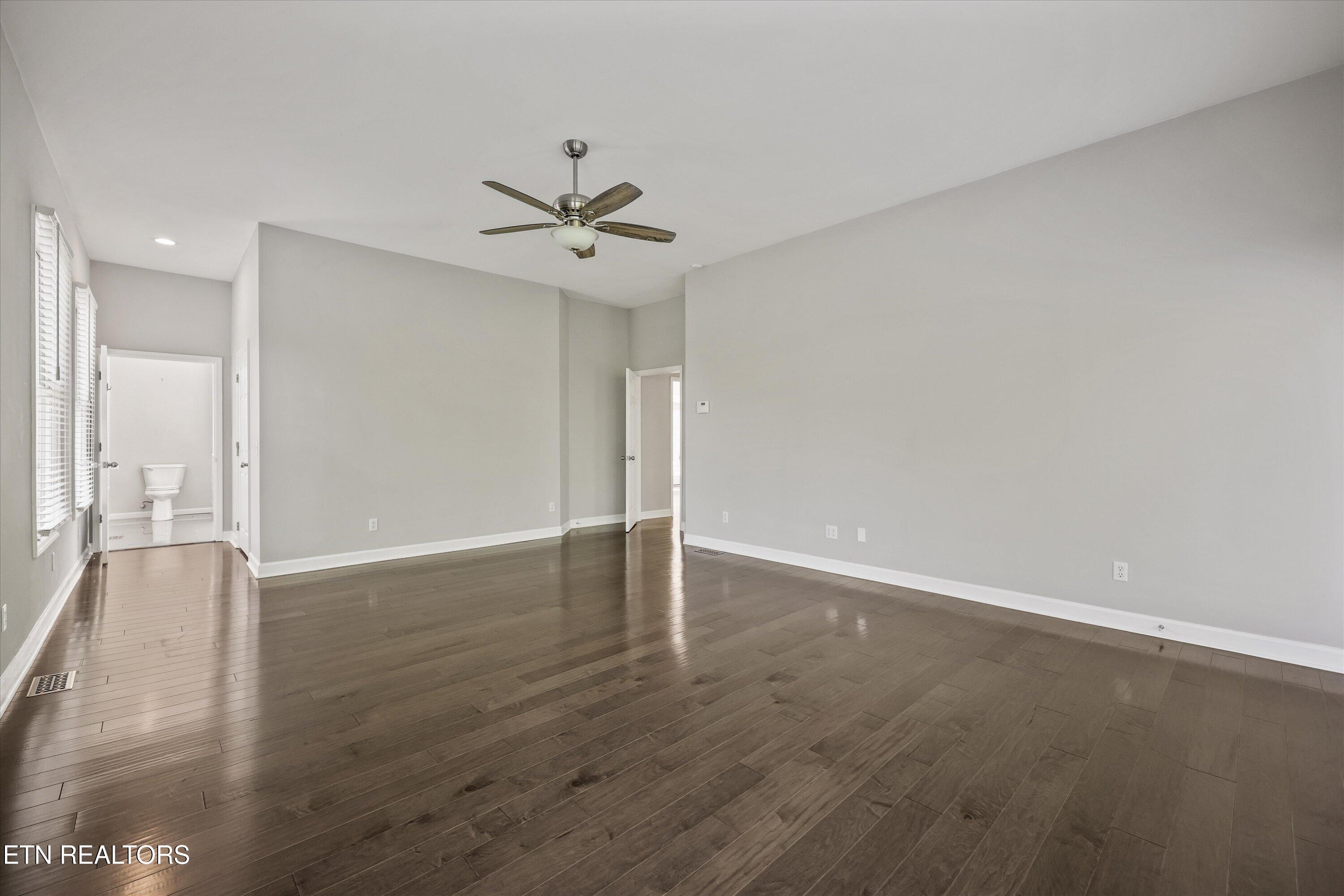3962 Logans Landing Circle Louisville TN 37777