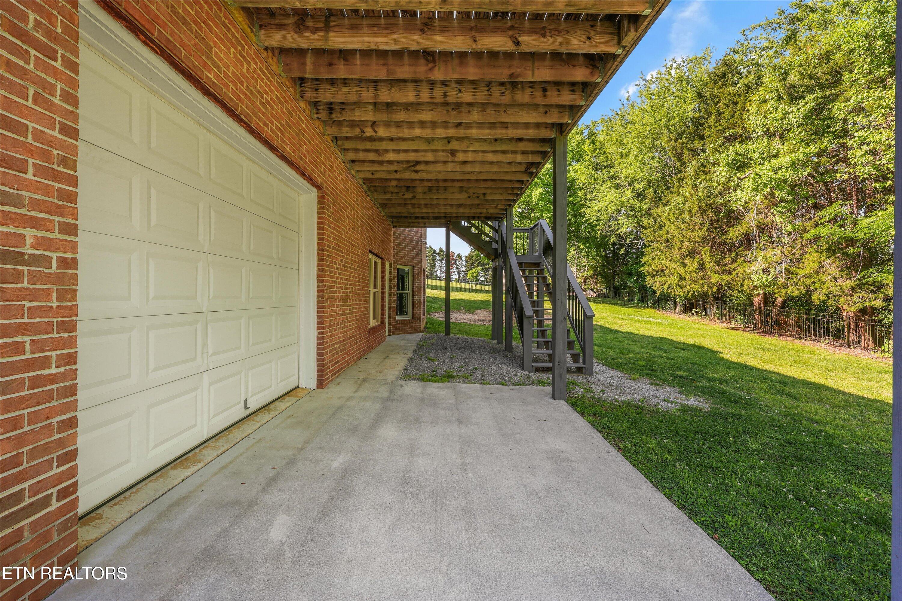 3962 Logans Landing Circle Louisville TN 37777