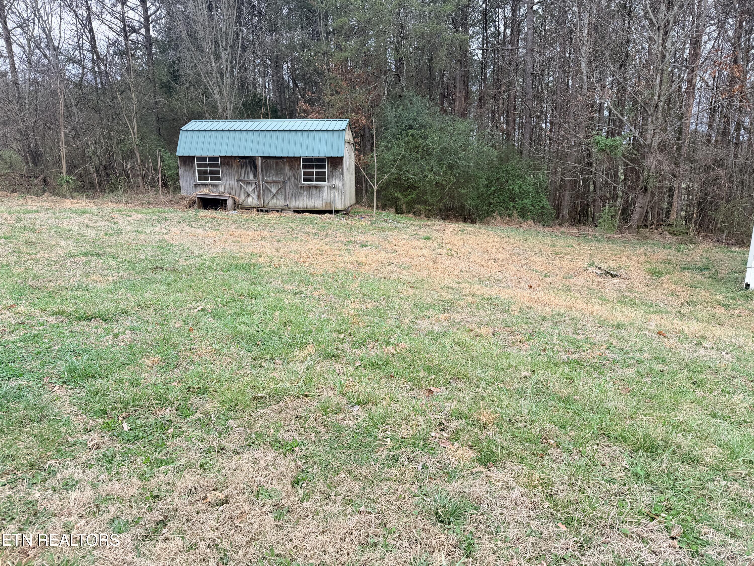 493 County Road 298 Sweetwater TN 37874