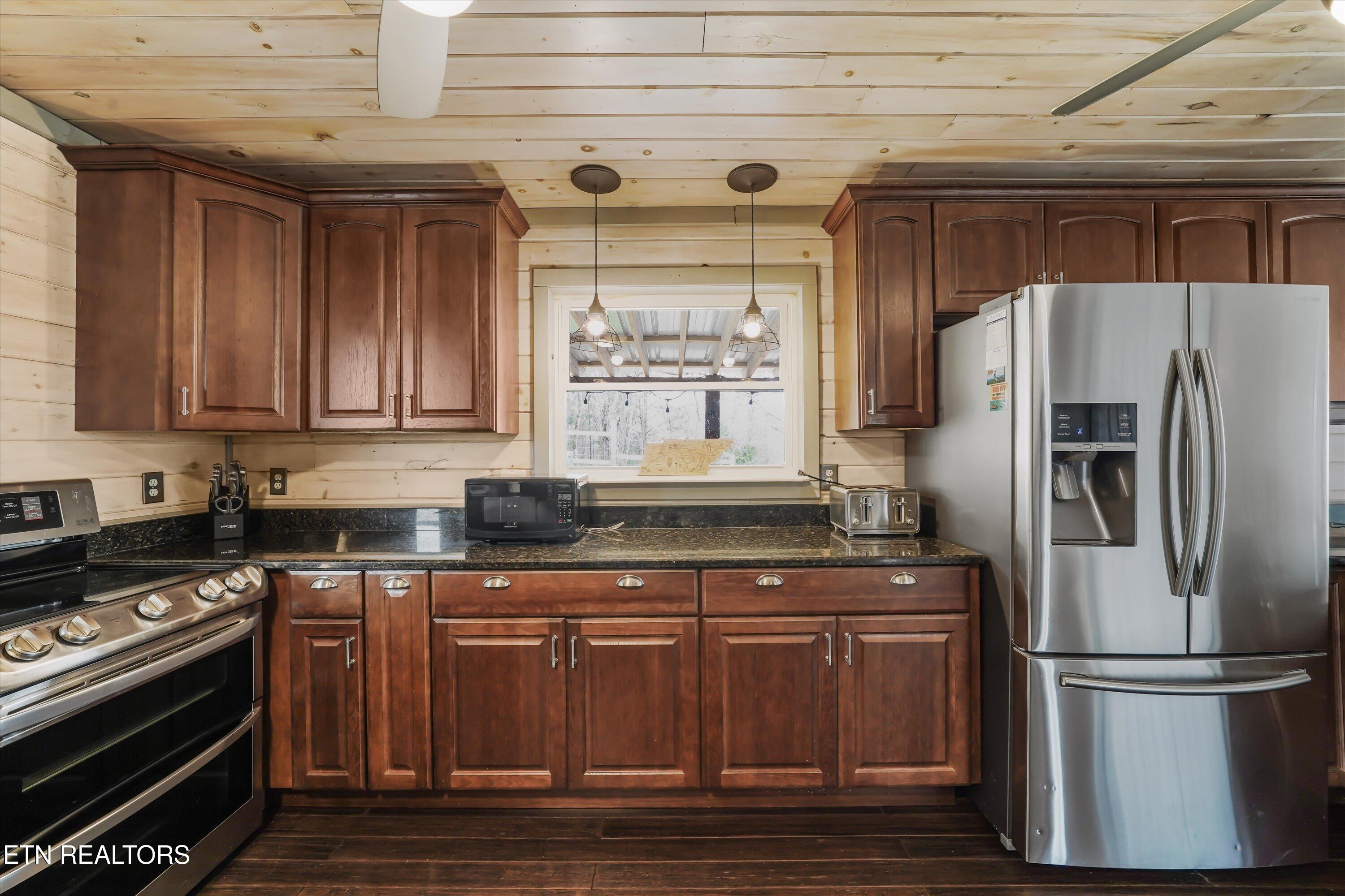 831 Lloyd Huskey Road Pigeon Forge TN 37863