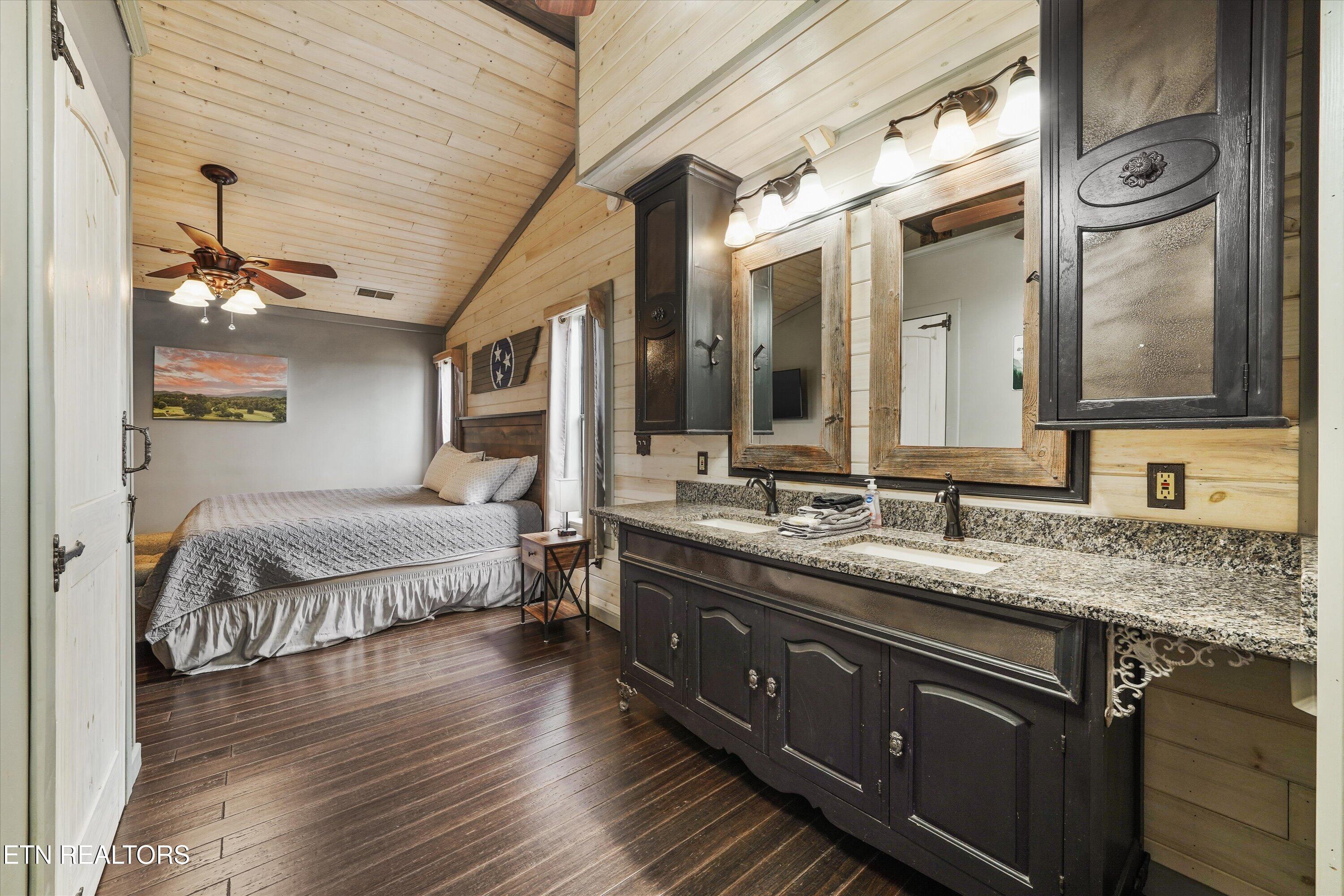 831 Lloyd Huskey Road Pigeon Forge TN 37863