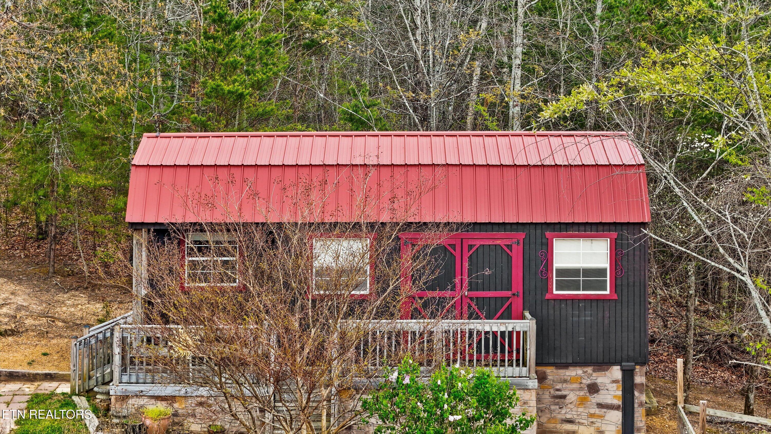831 Lloyd Huskey Road Pigeon Forge TN 37863