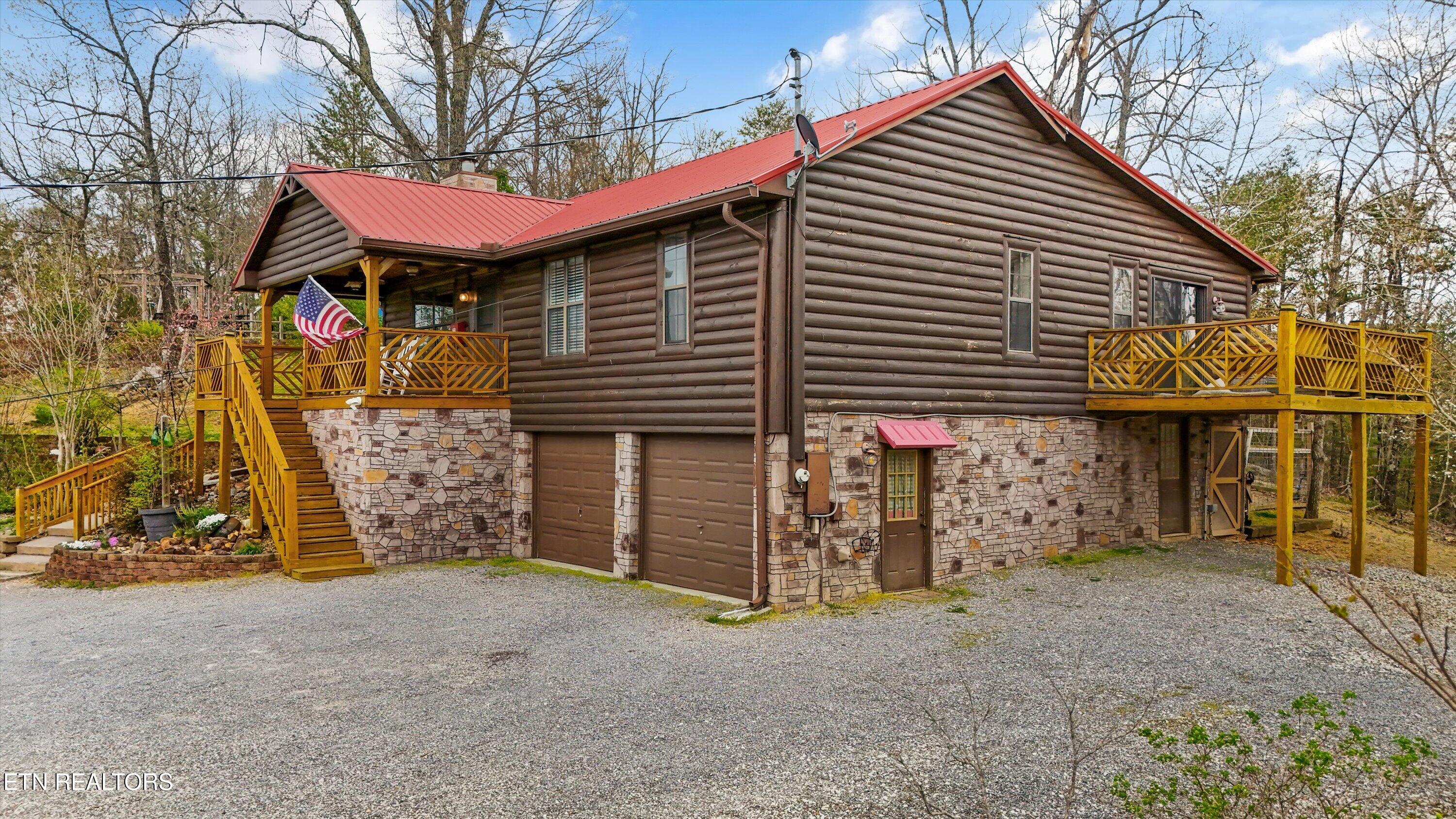 831 Lloyd Huskey Road Pigeon Forge TN 37863