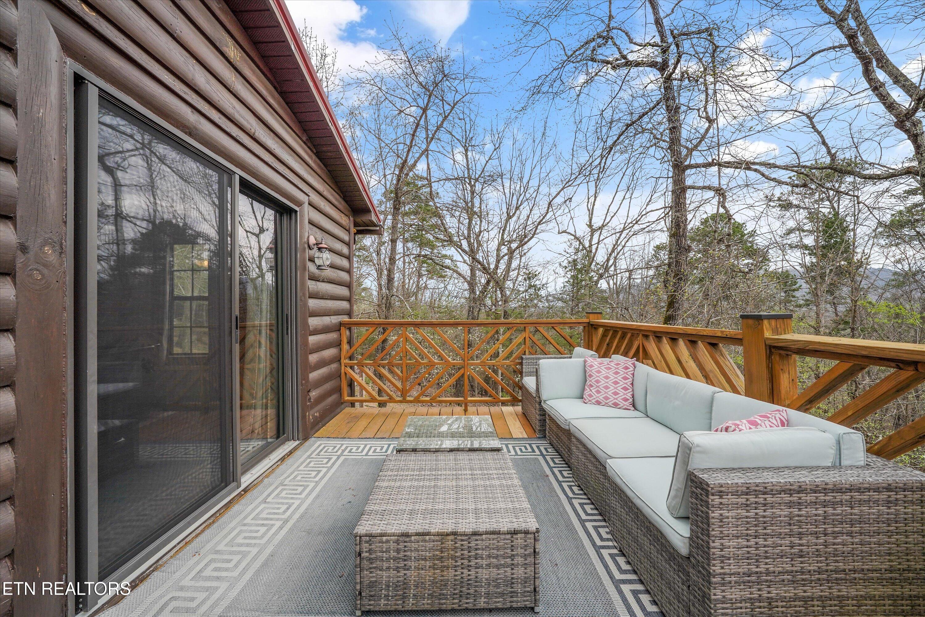 831 Lloyd Huskey Road Pigeon Forge TN 37863