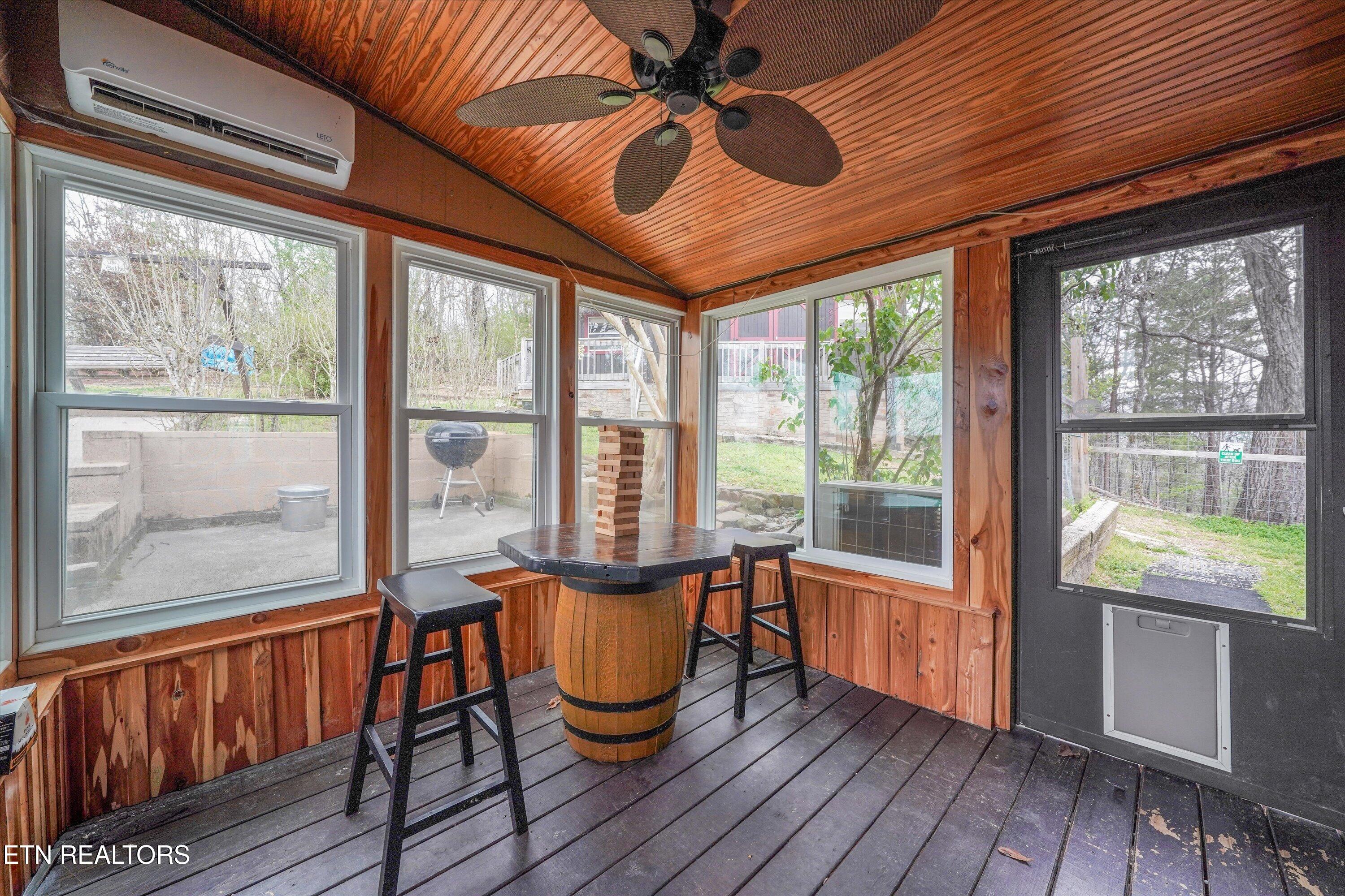 831 Lloyd Huskey Road Pigeon Forge TN 37863