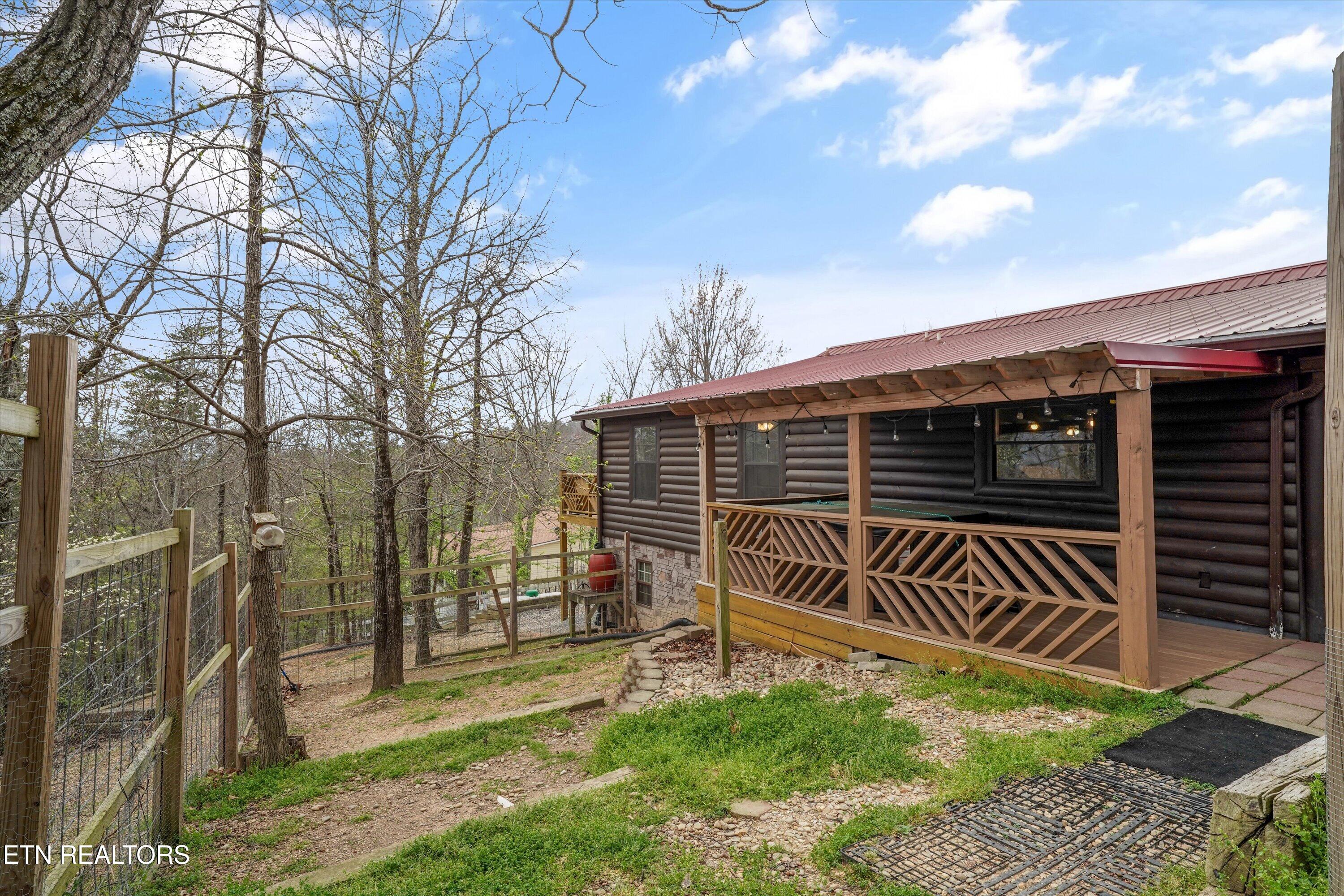 831 Lloyd Huskey Road Pigeon Forge TN 37863