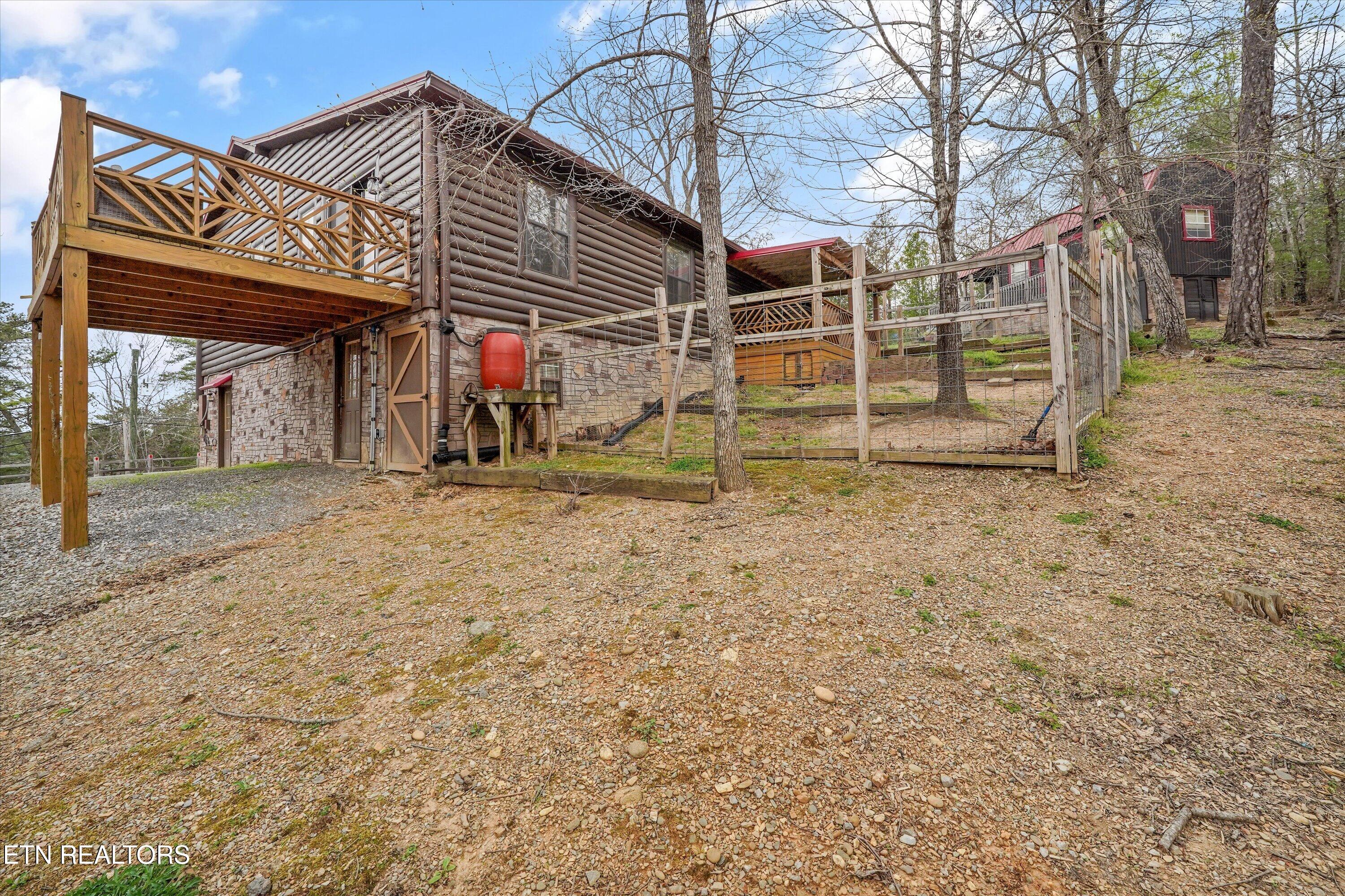 831 Lloyd Huskey Road Pigeon Forge TN 37863