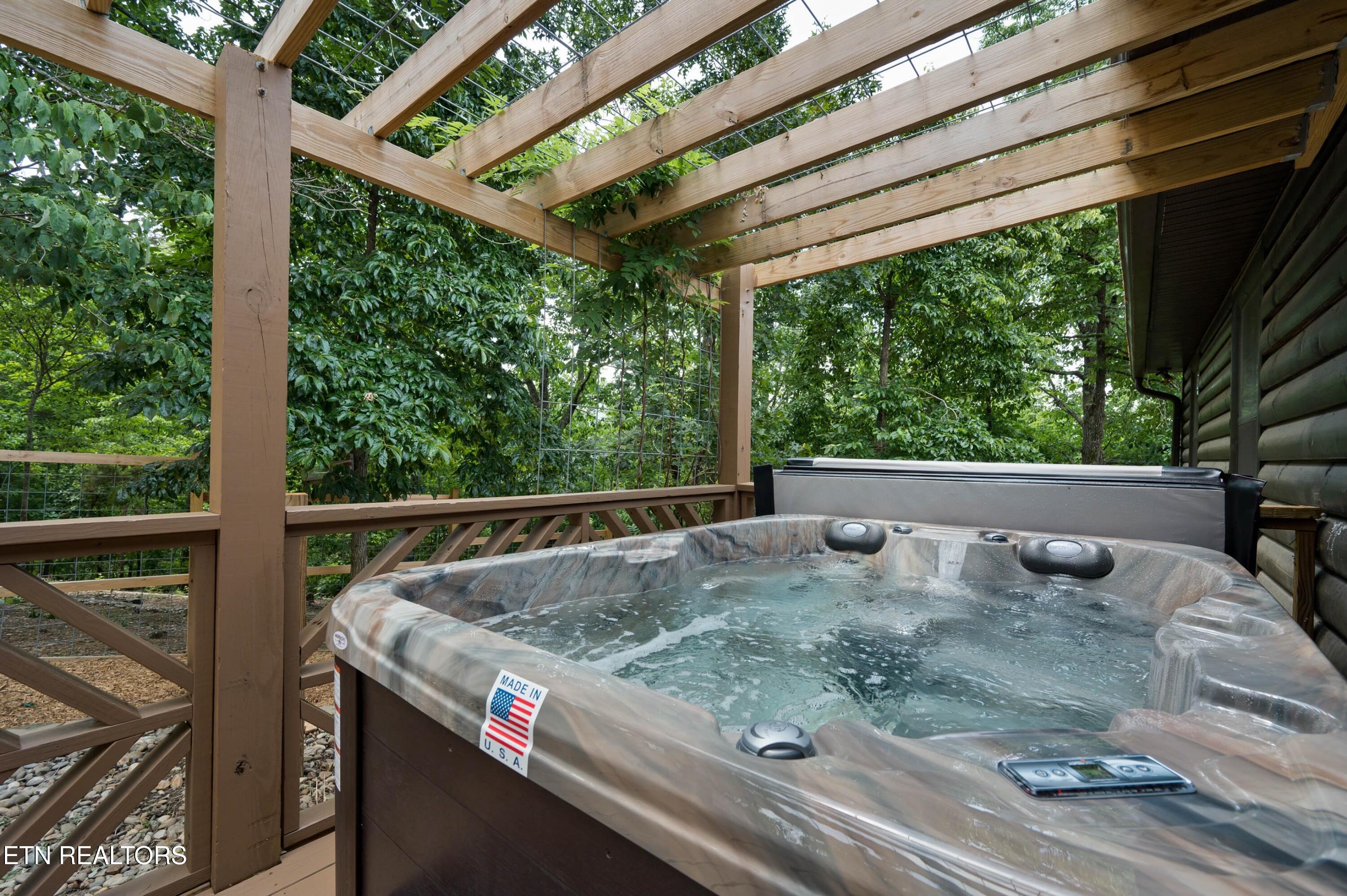 831 Lloyd Huskey Road Pigeon Forge TN 37863