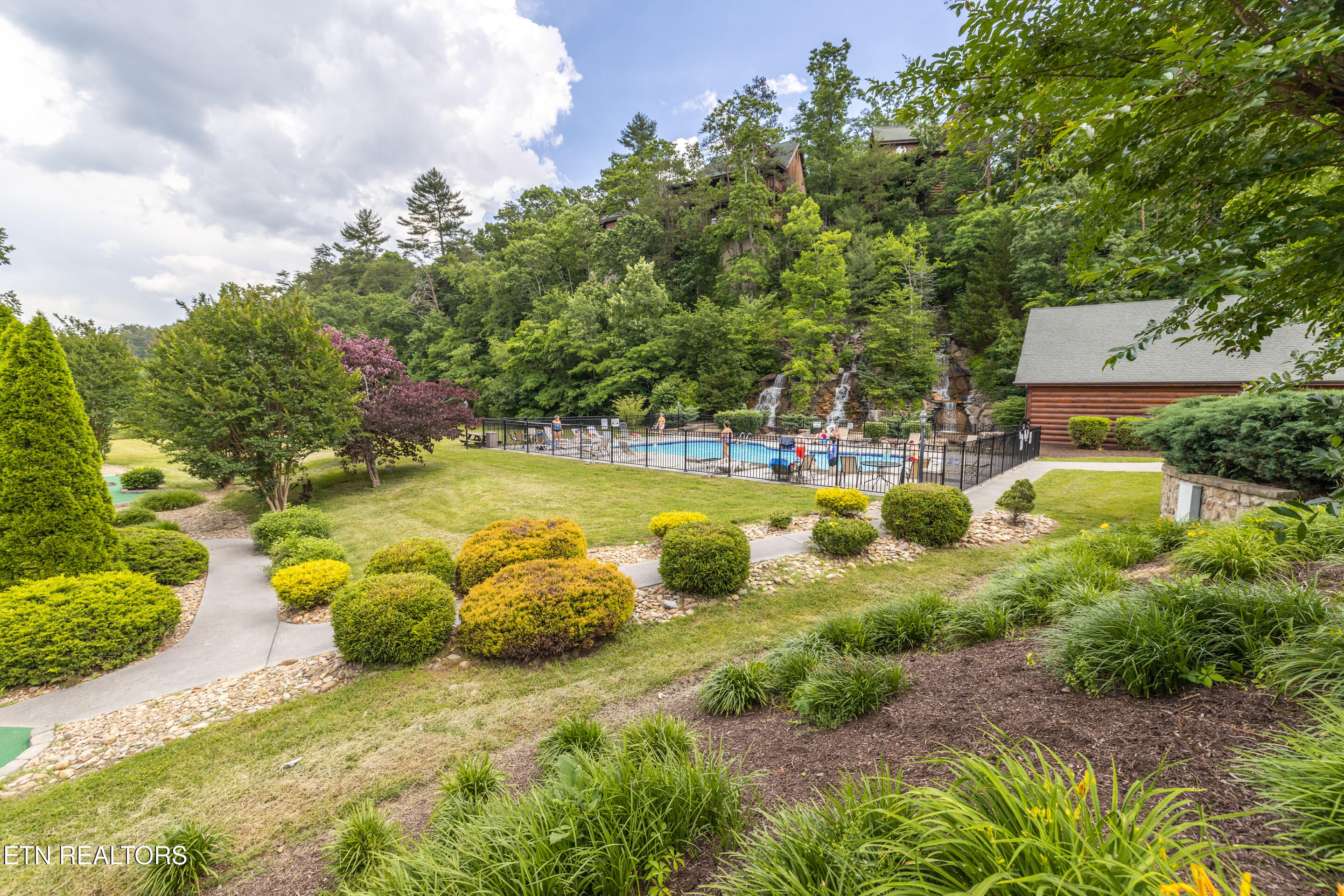 1109 Antelope Way Sevierville TN 37862