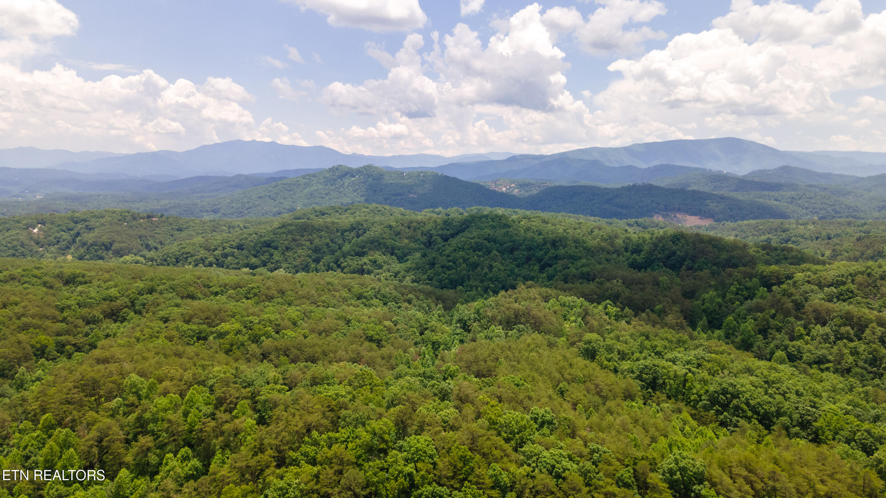 1109 Antelope Way Sevierville TN 37862