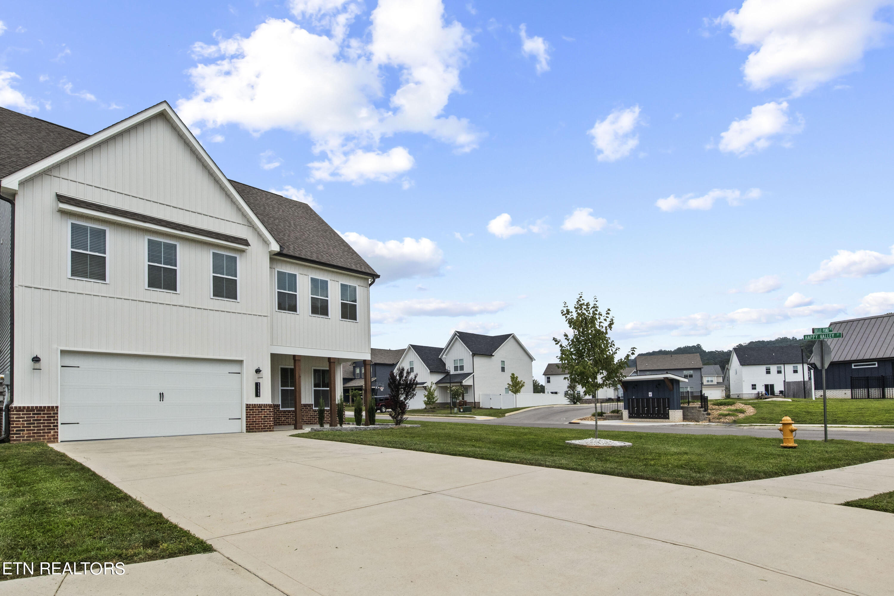 1111 Belle Pond Avenue Knoxville TN 37932