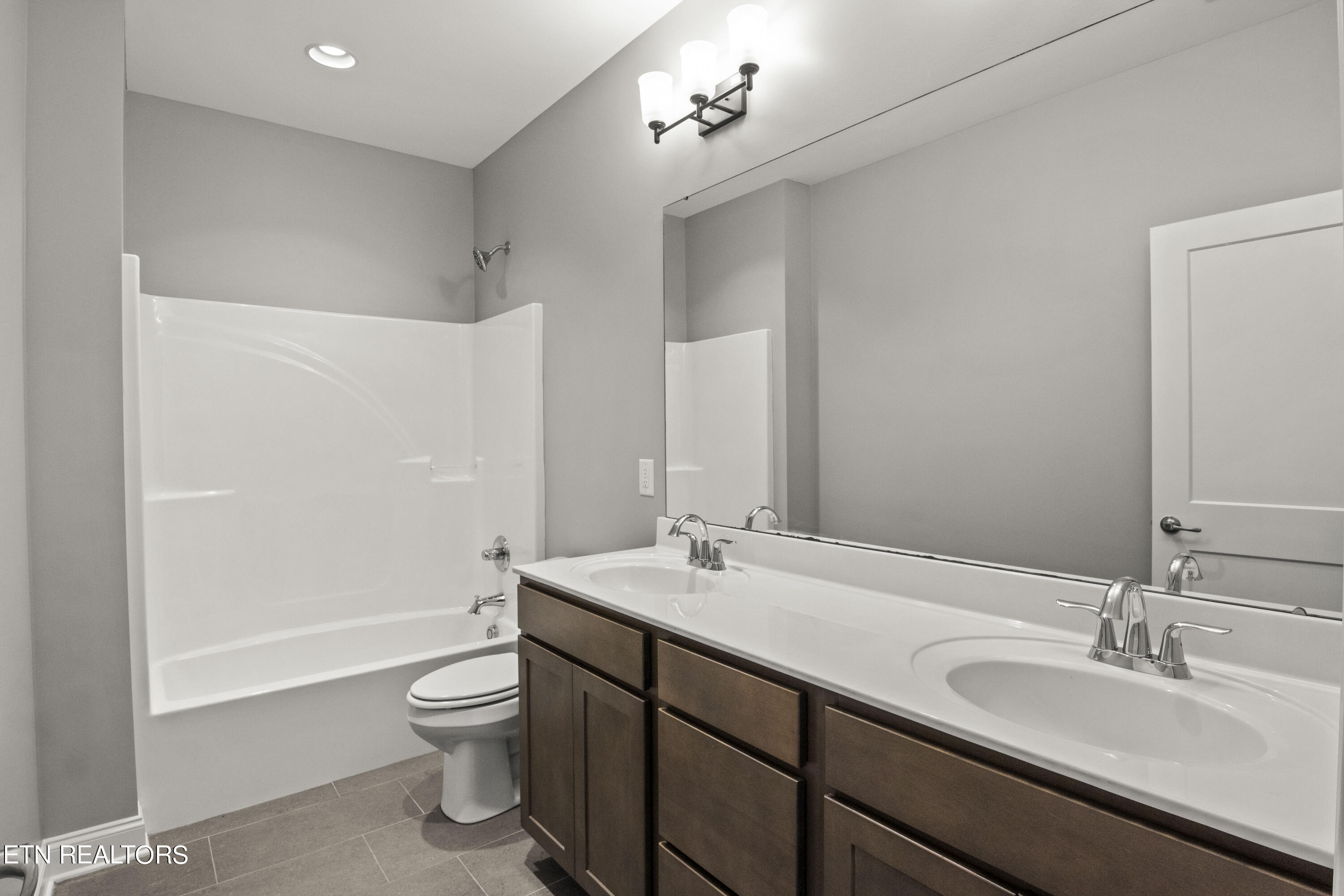 1111 Belle Pond Avenue Knoxville TN 37932