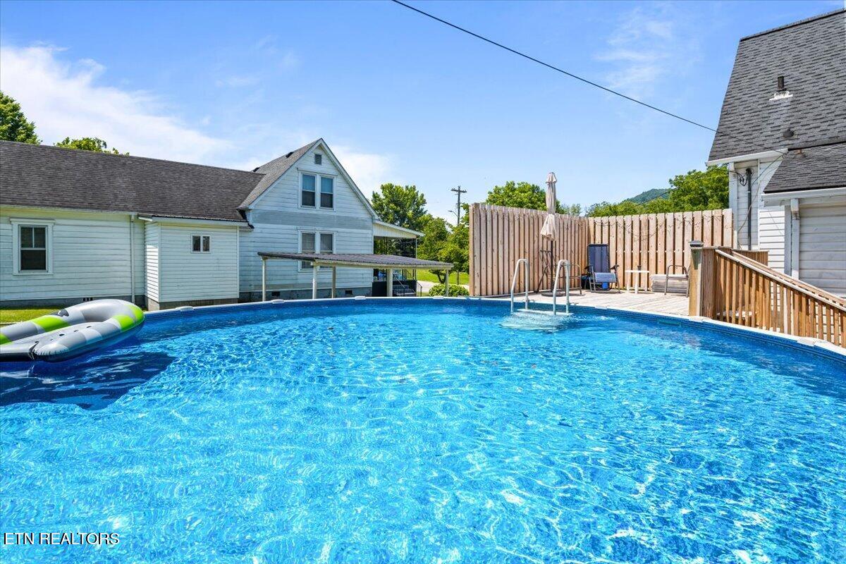 781 S Main Street Jellico TN 37762