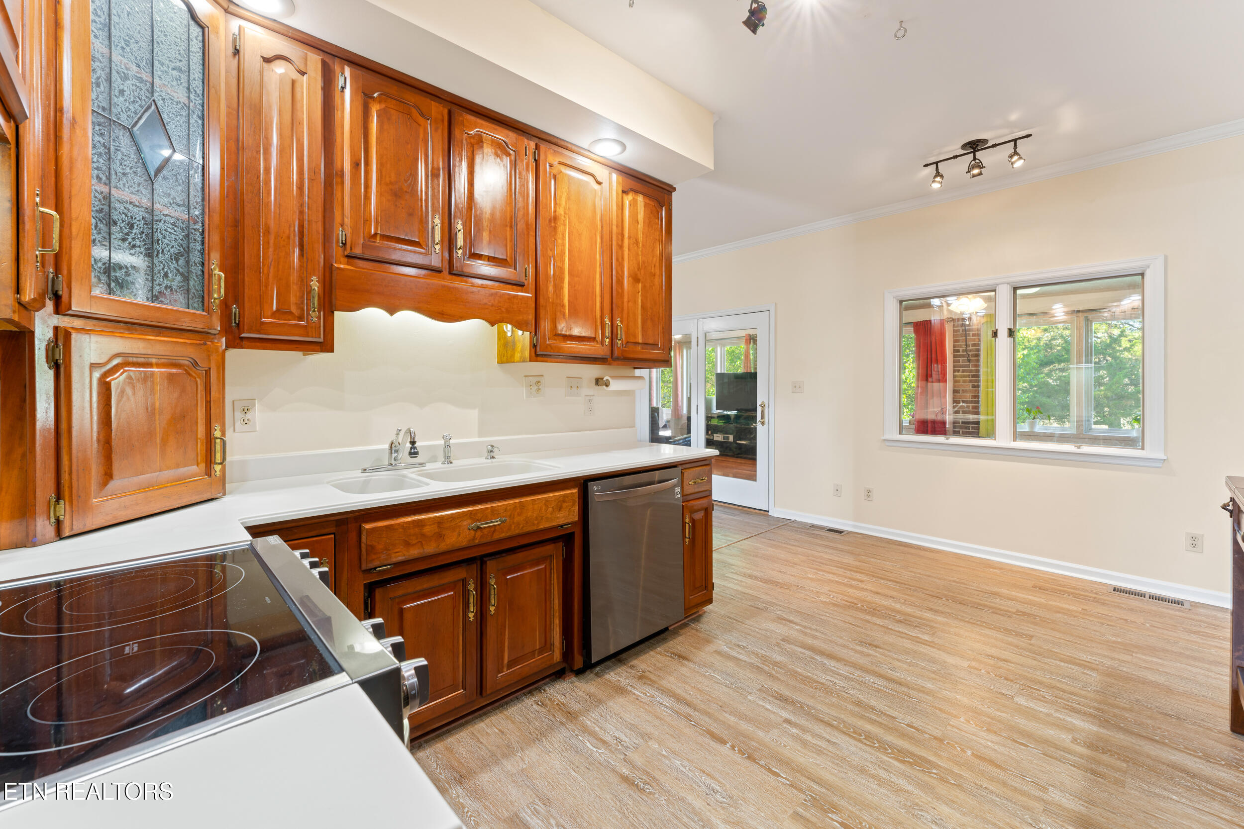 3201 Roanoke Circle Knoxville TN 37920