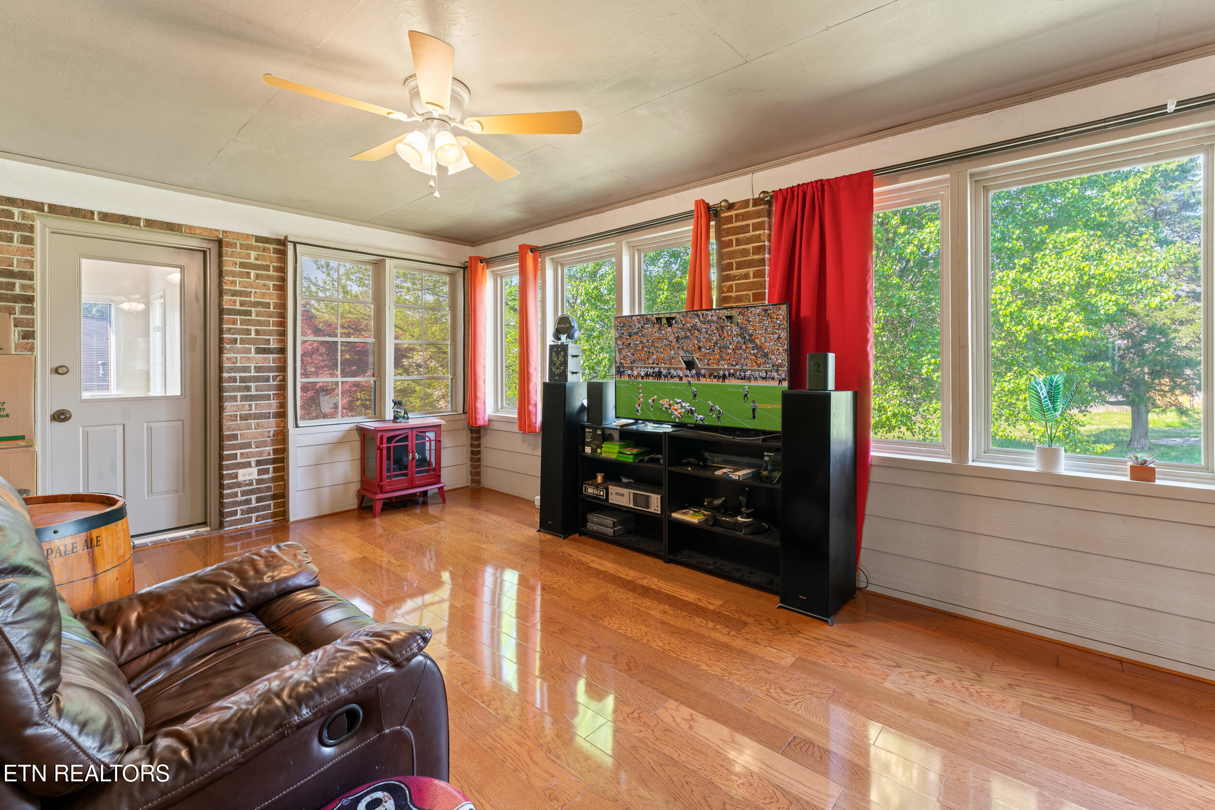 3201 Roanoke Circle Knoxville TN 37920