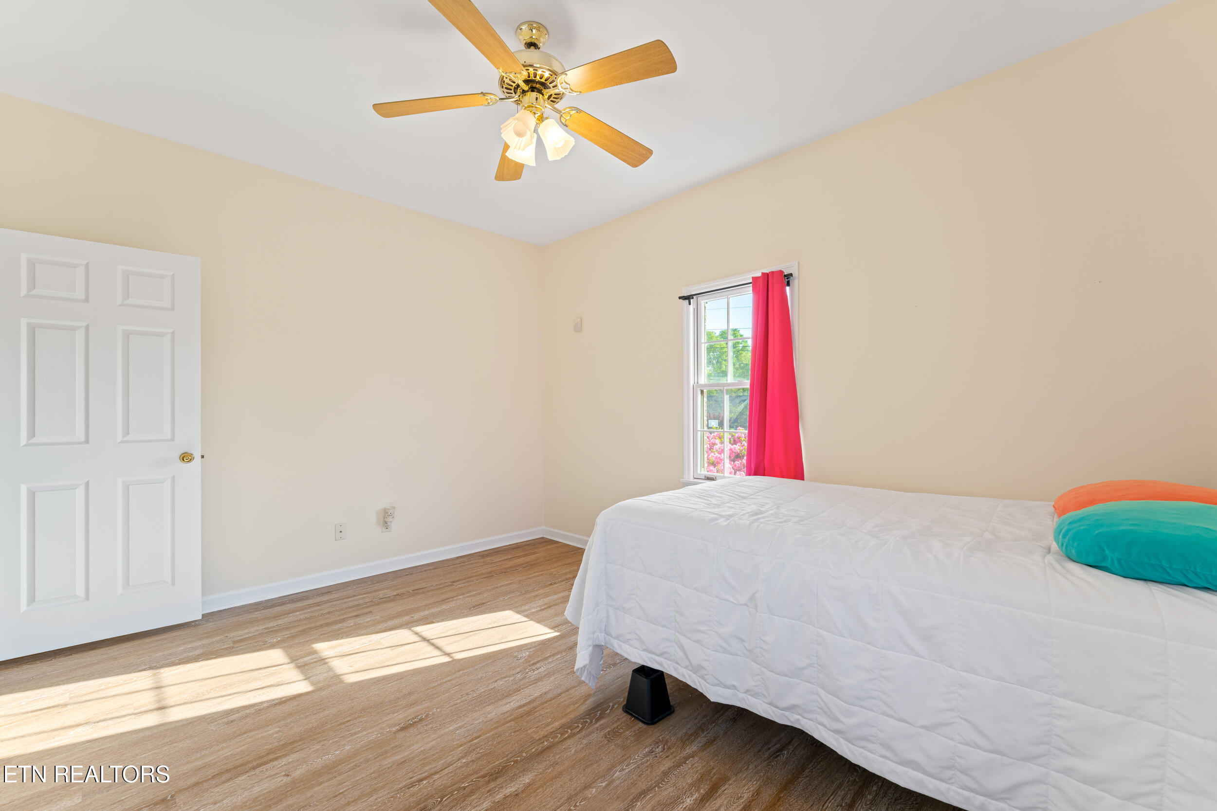 3201 Roanoke Circle Knoxville TN 37920