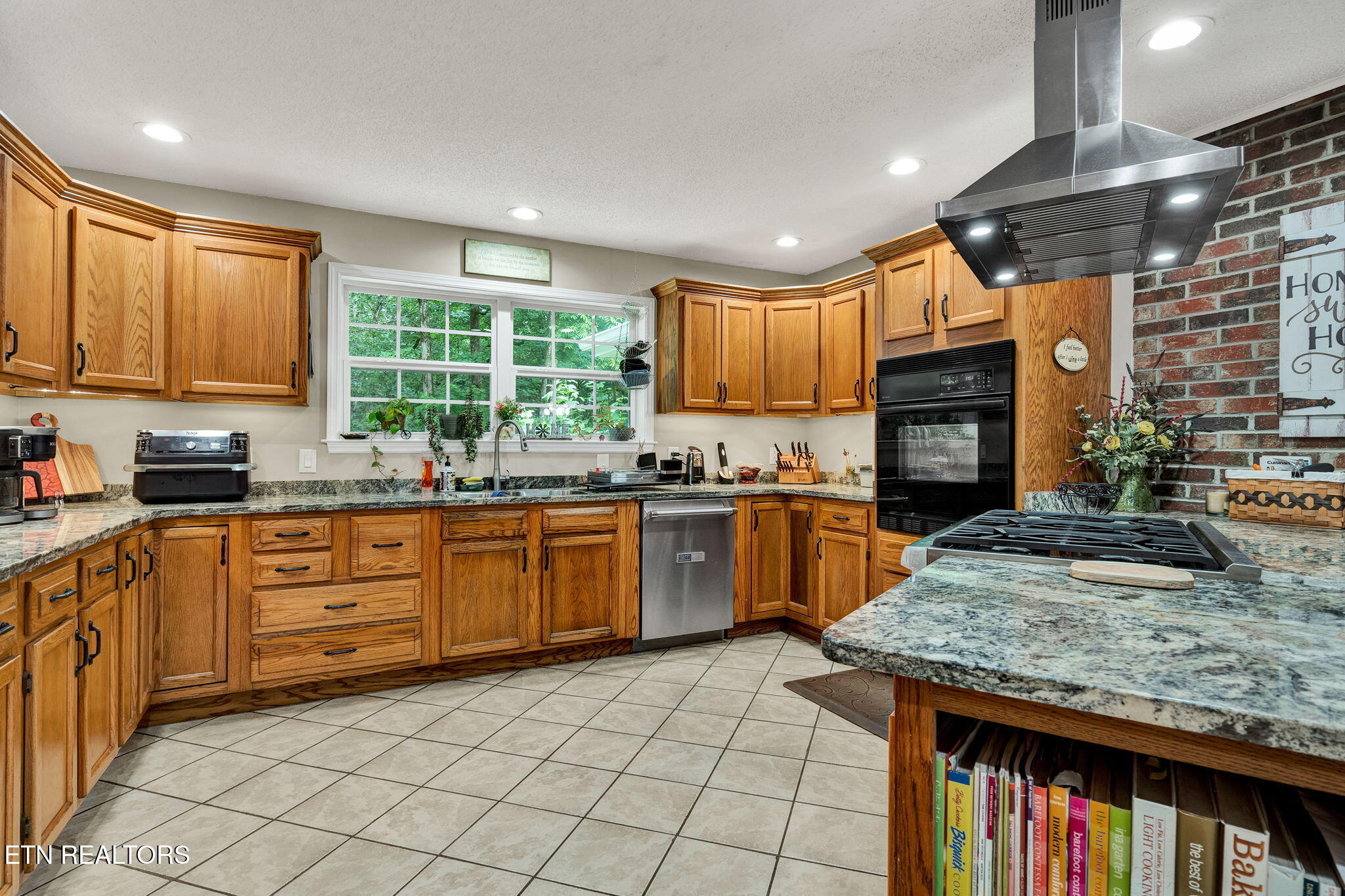 718 Dewind Drive Pikeville TN 37367