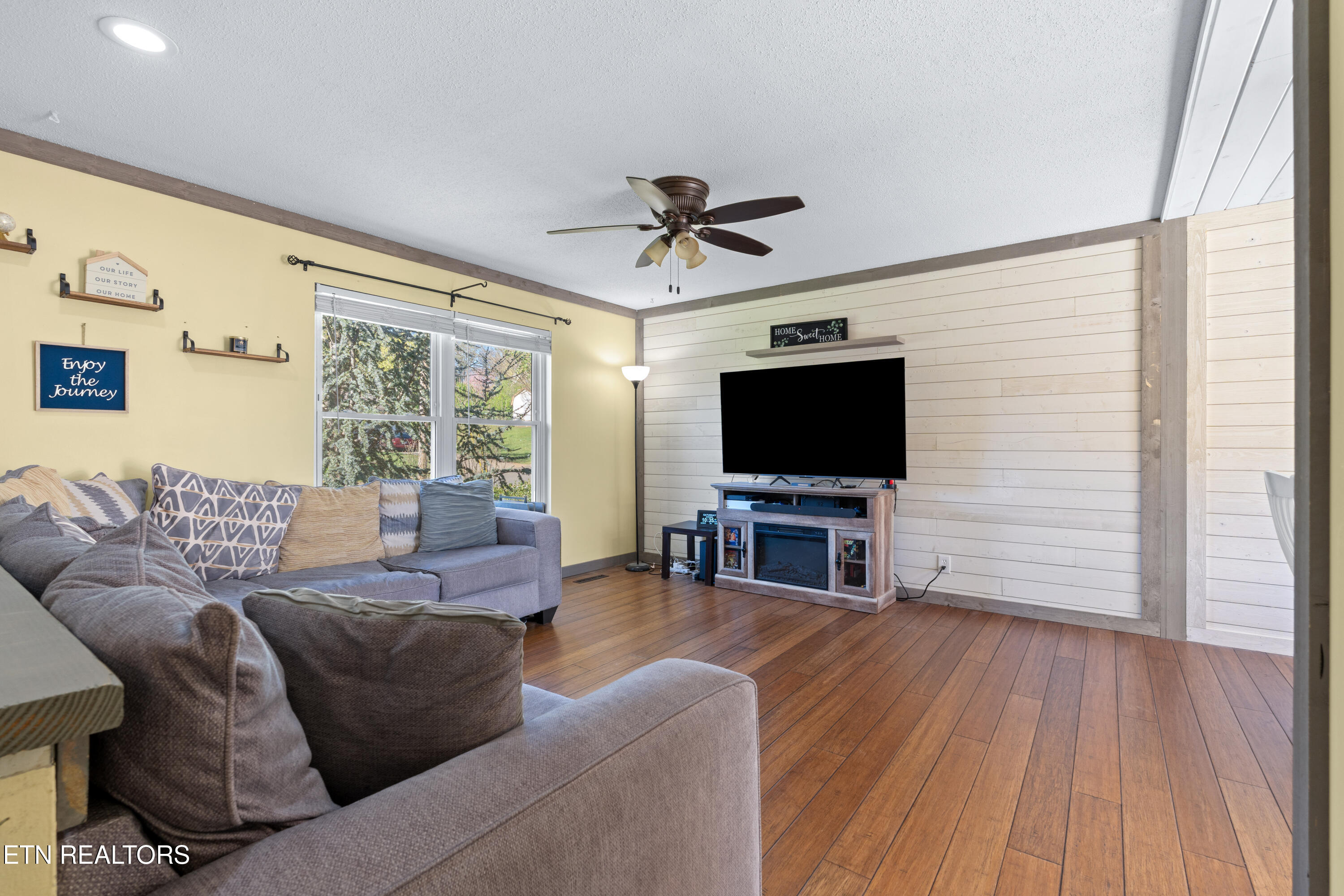 212 Virginia Drive Seymour TN 37865