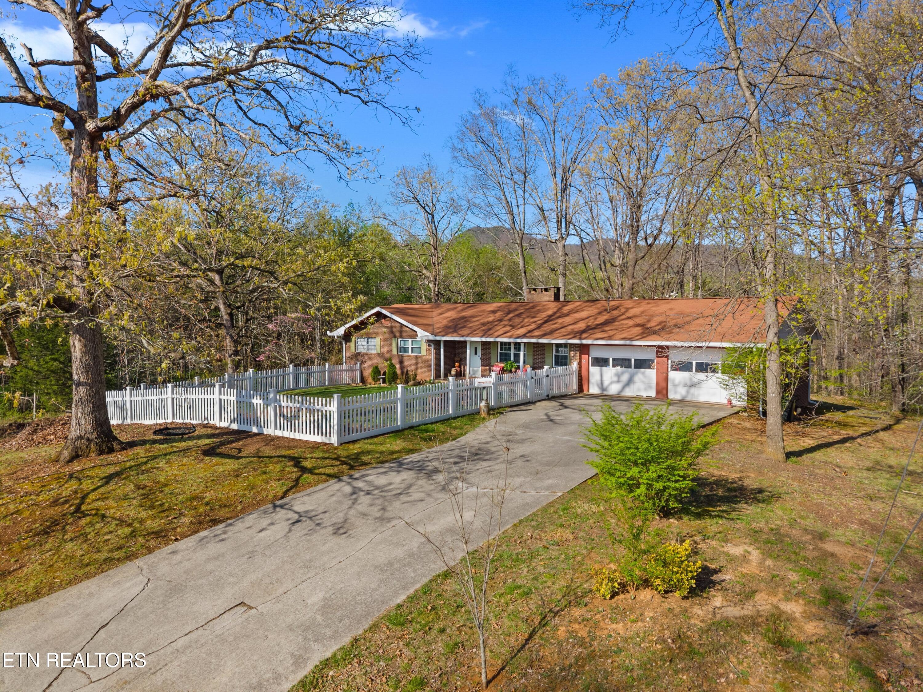 1060 Sunset Circle Newport TN 37821