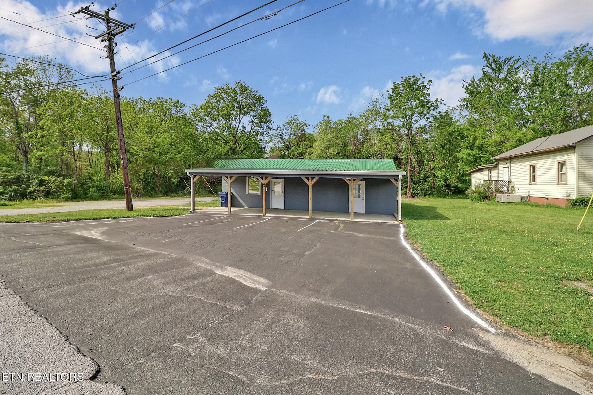 1074 S Main Street Crossville TN 38555