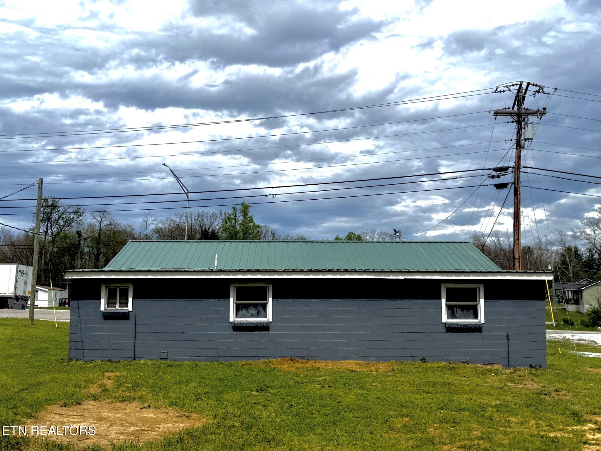 1074 S Main Street Crossville TN 38555