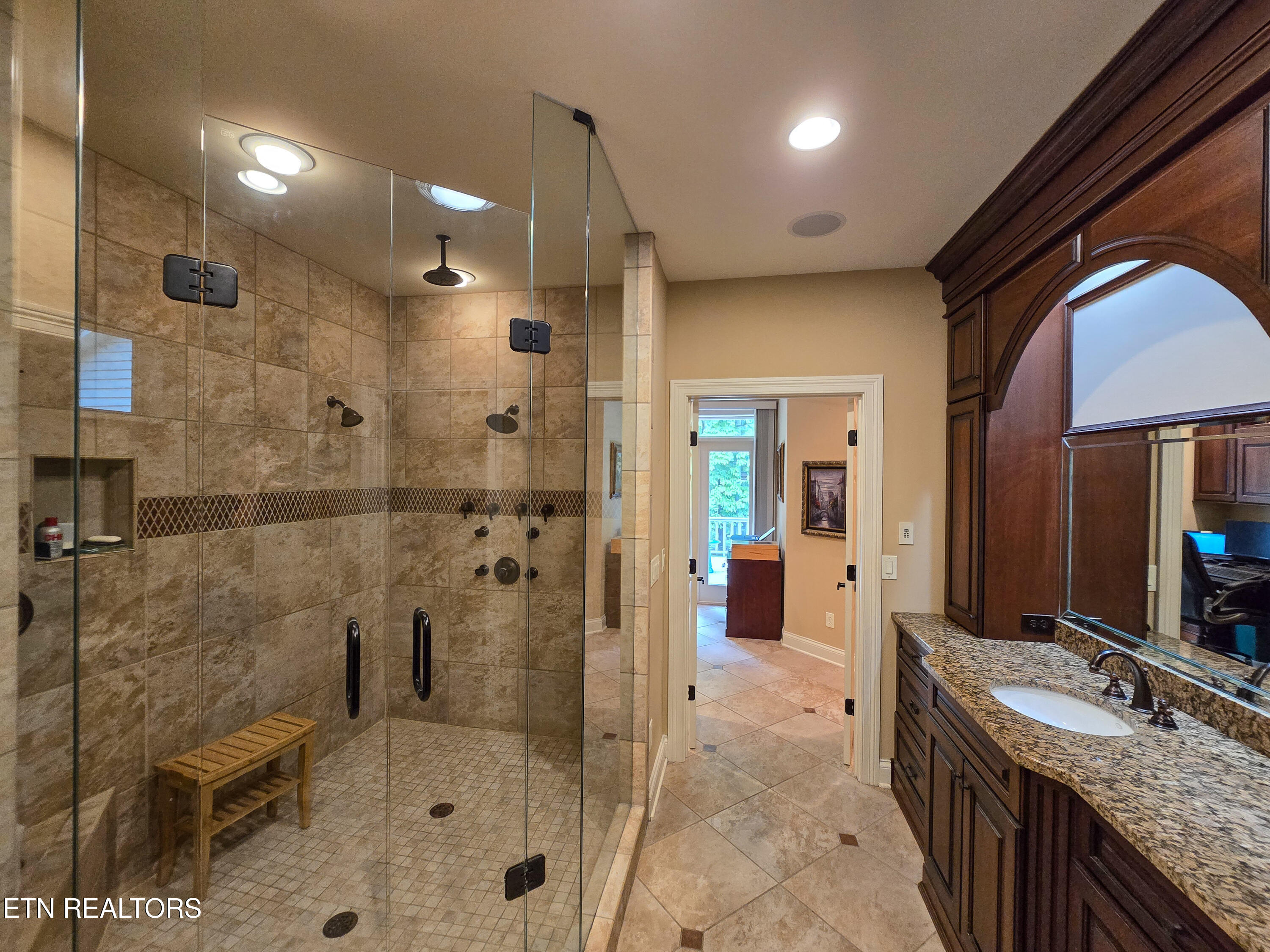 337 Fox Ridge Lane Caryville TN 37714