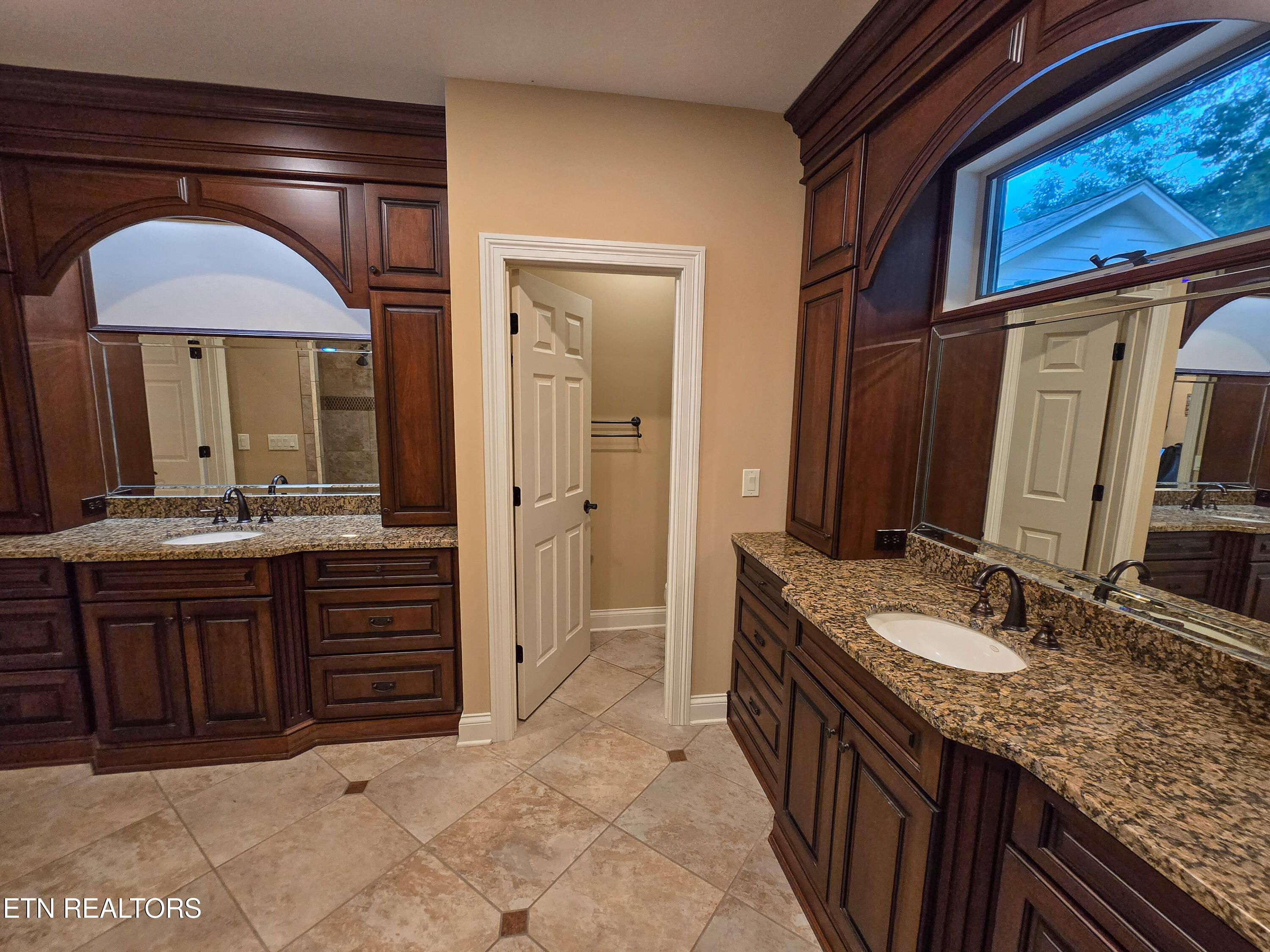 337 Fox Ridge Lane Caryville TN 37714