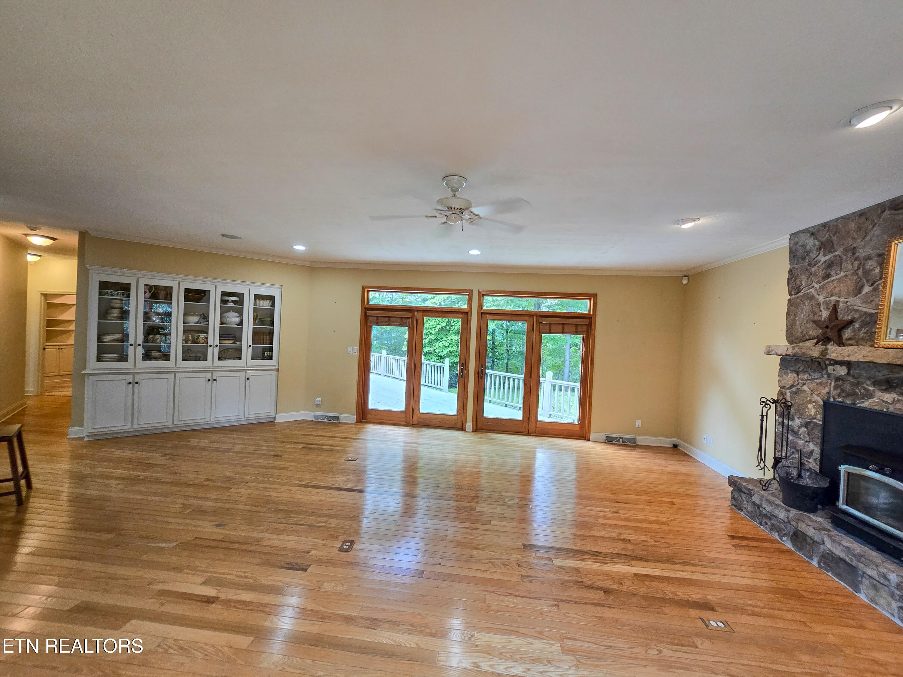 337 Fox Ridge Lane Caryville TN 37714