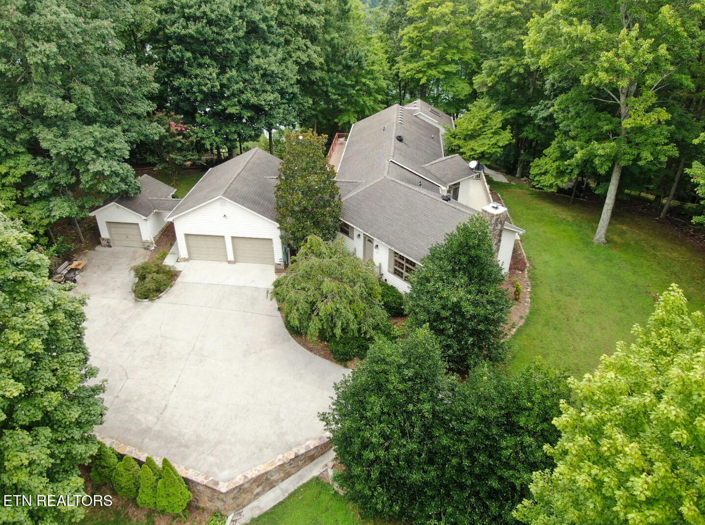 337 Fox Ridge Lane Caryville TN 37714